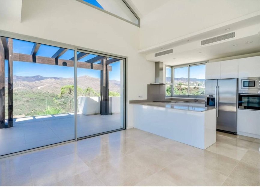 Reventa - Apartment - Penthouse - Benahavís - Benahavís Centro