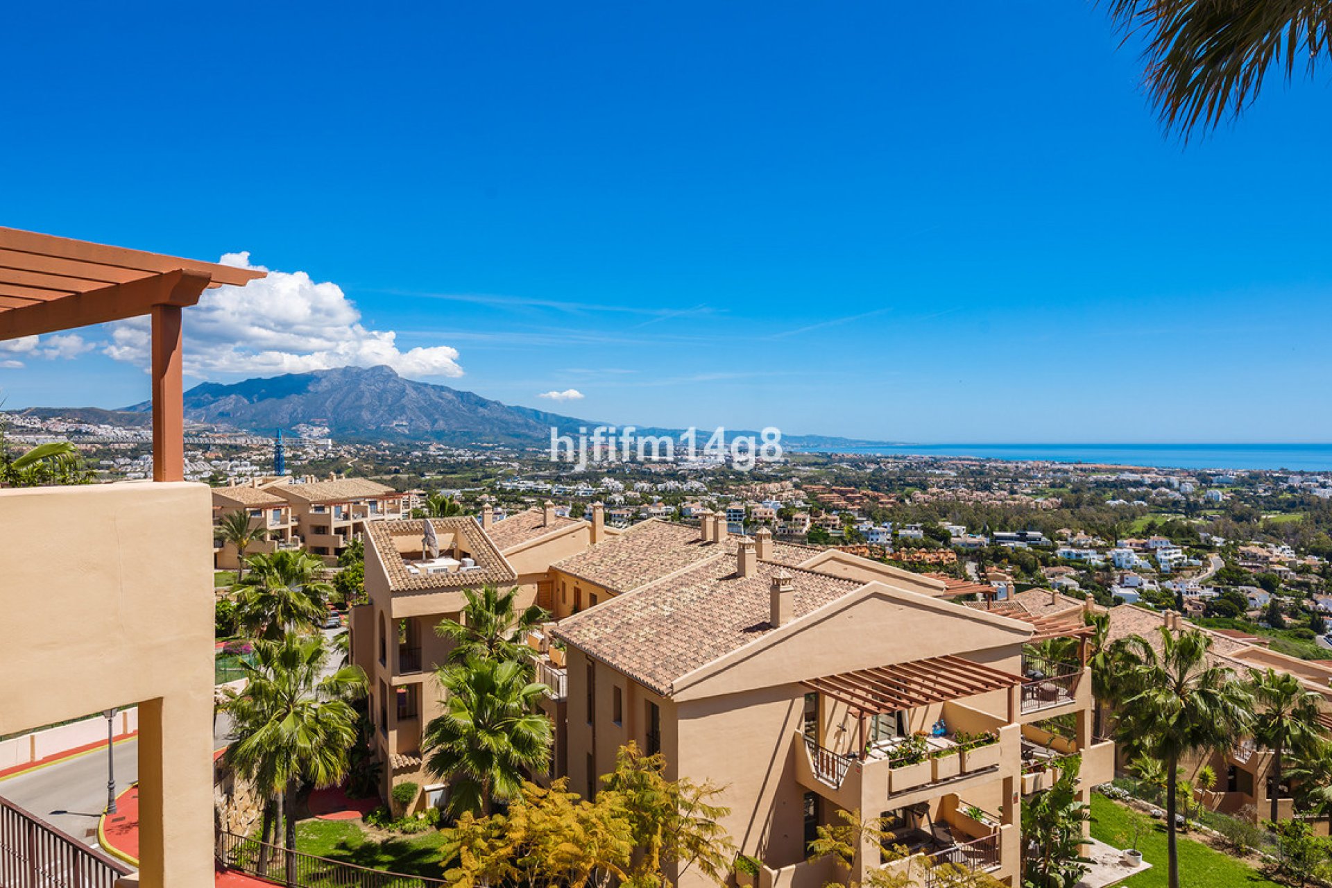 Reventa - Apartment - Penthouse - Benahavís - Benahavís Centro