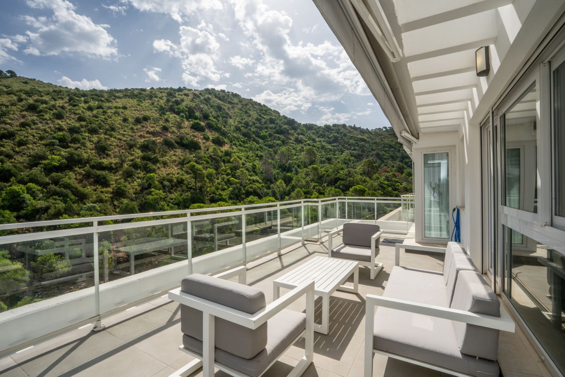 Reventa - Apartment - Penthouse - Benahavís - Benahavís Centro