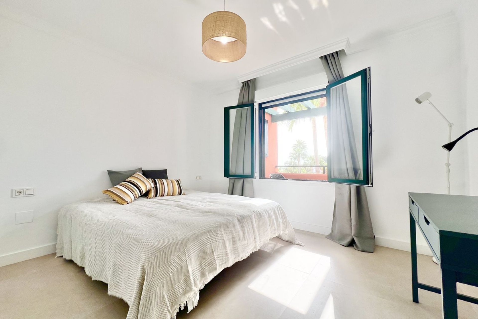 Reventa - Apartment - Penthouse Duplex - Estepona - Estepona Centro