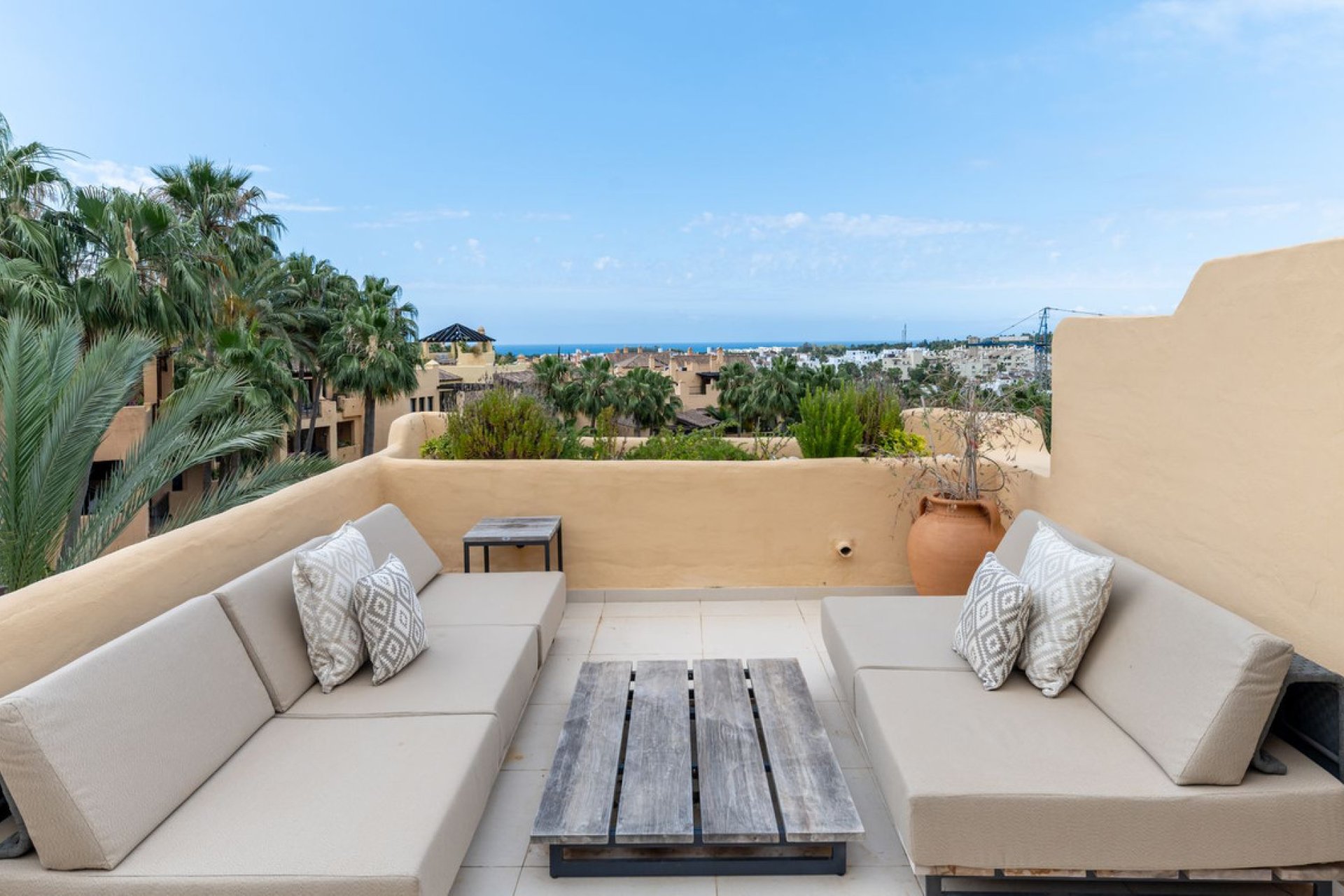 Reventa - Apartment - Penthouse - Estepona - Atalaya