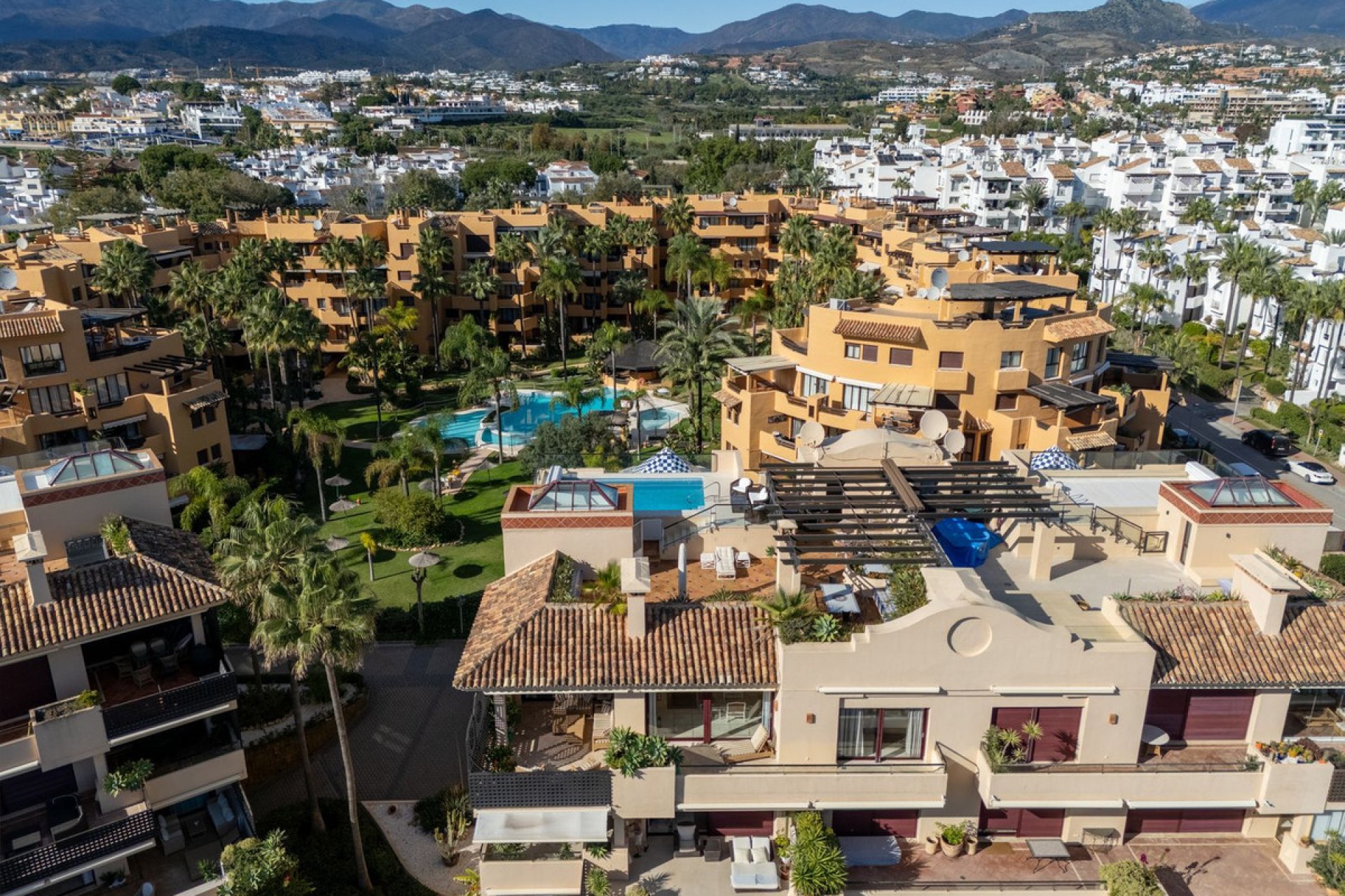 Reventa - Apartment - Penthouse - Estepona - Costalita