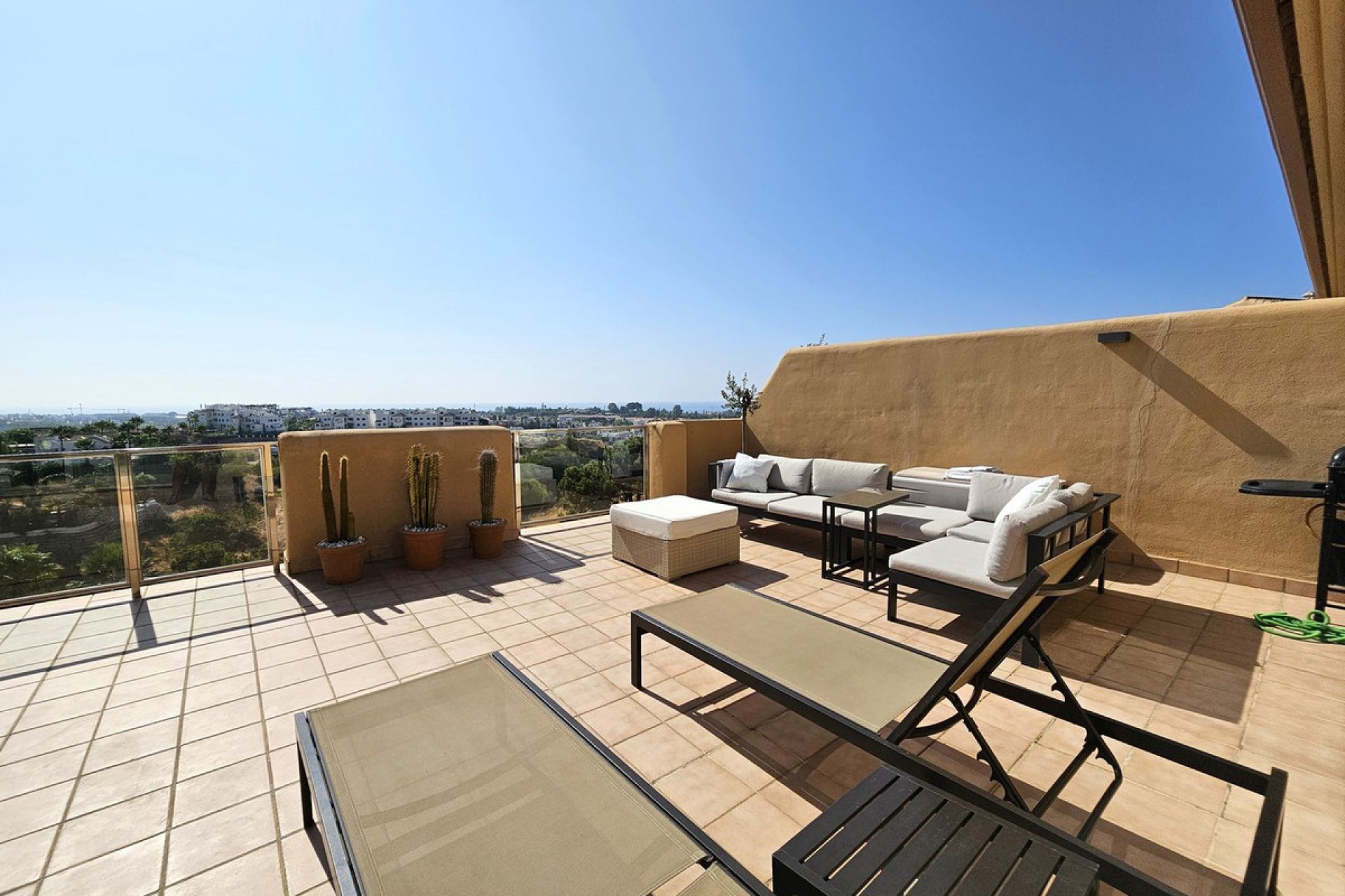 Reventa - Apartment - Penthouse - Estepona - Selwo