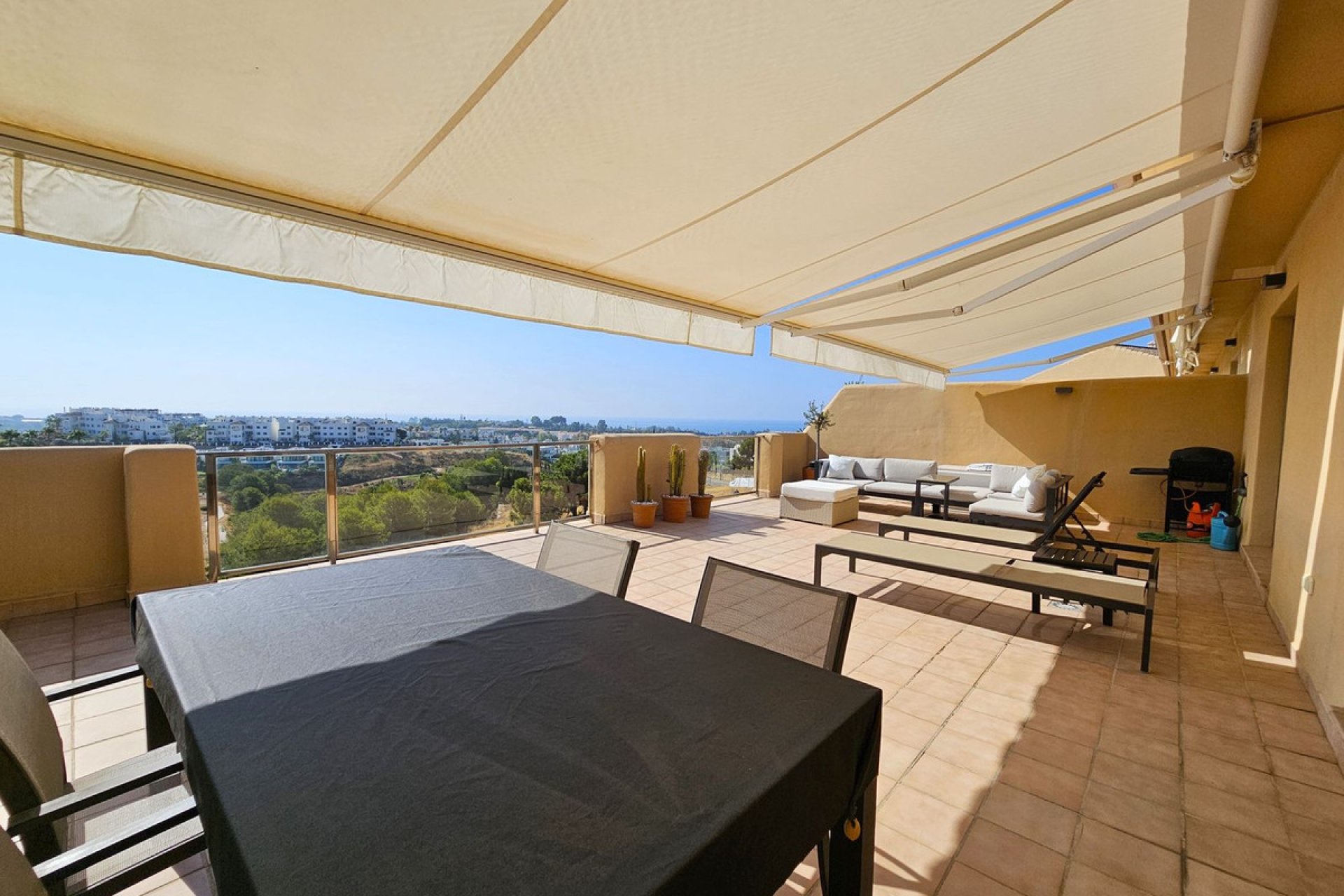 Reventa - Apartment - Penthouse - Estepona - Selwo