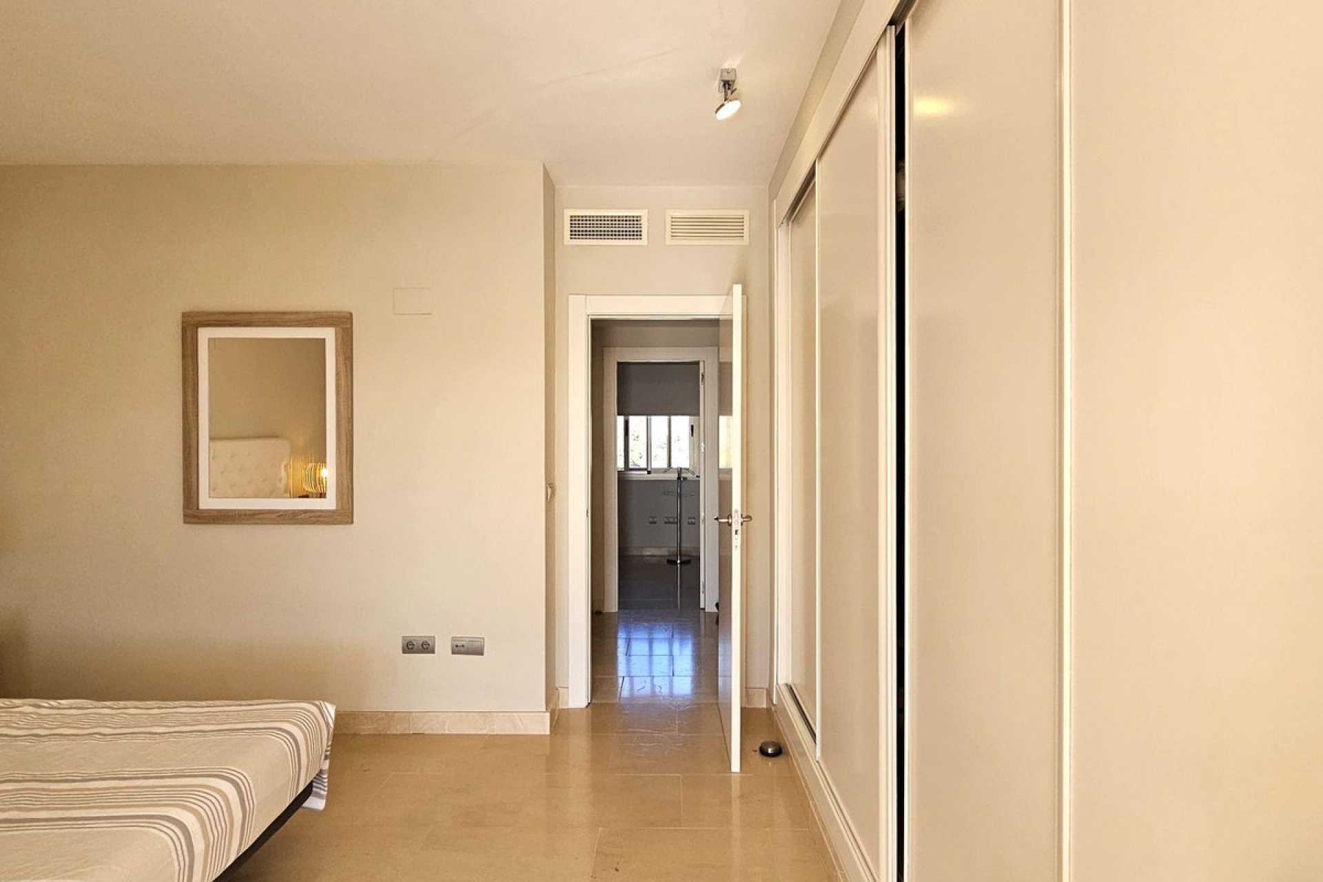 Reventa - Apartment - Penthouse - Estepona - Selwo