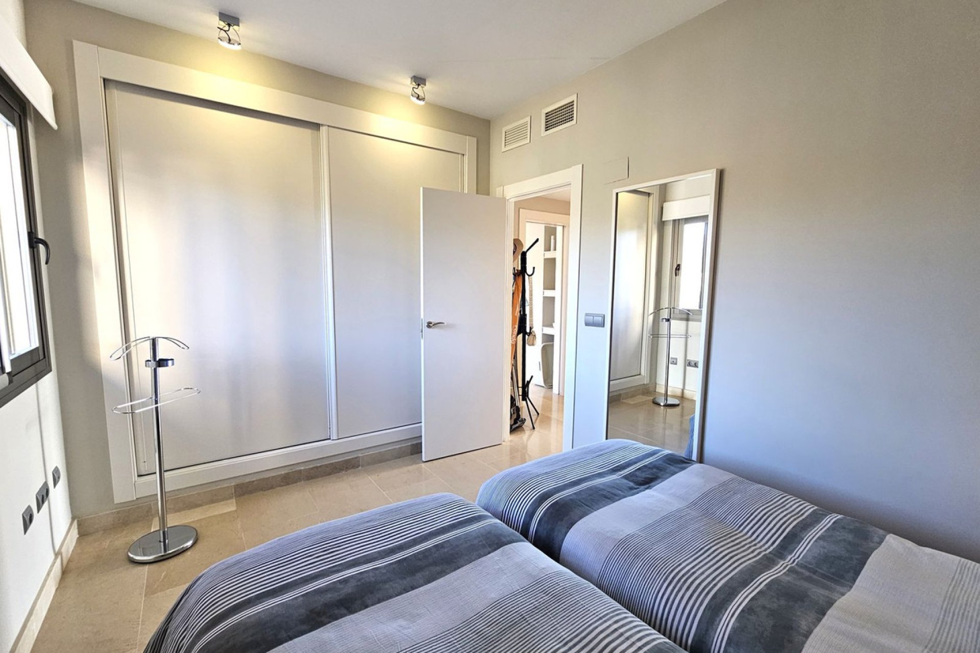 Reventa - Apartment - Penthouse - Estepona - Selwo