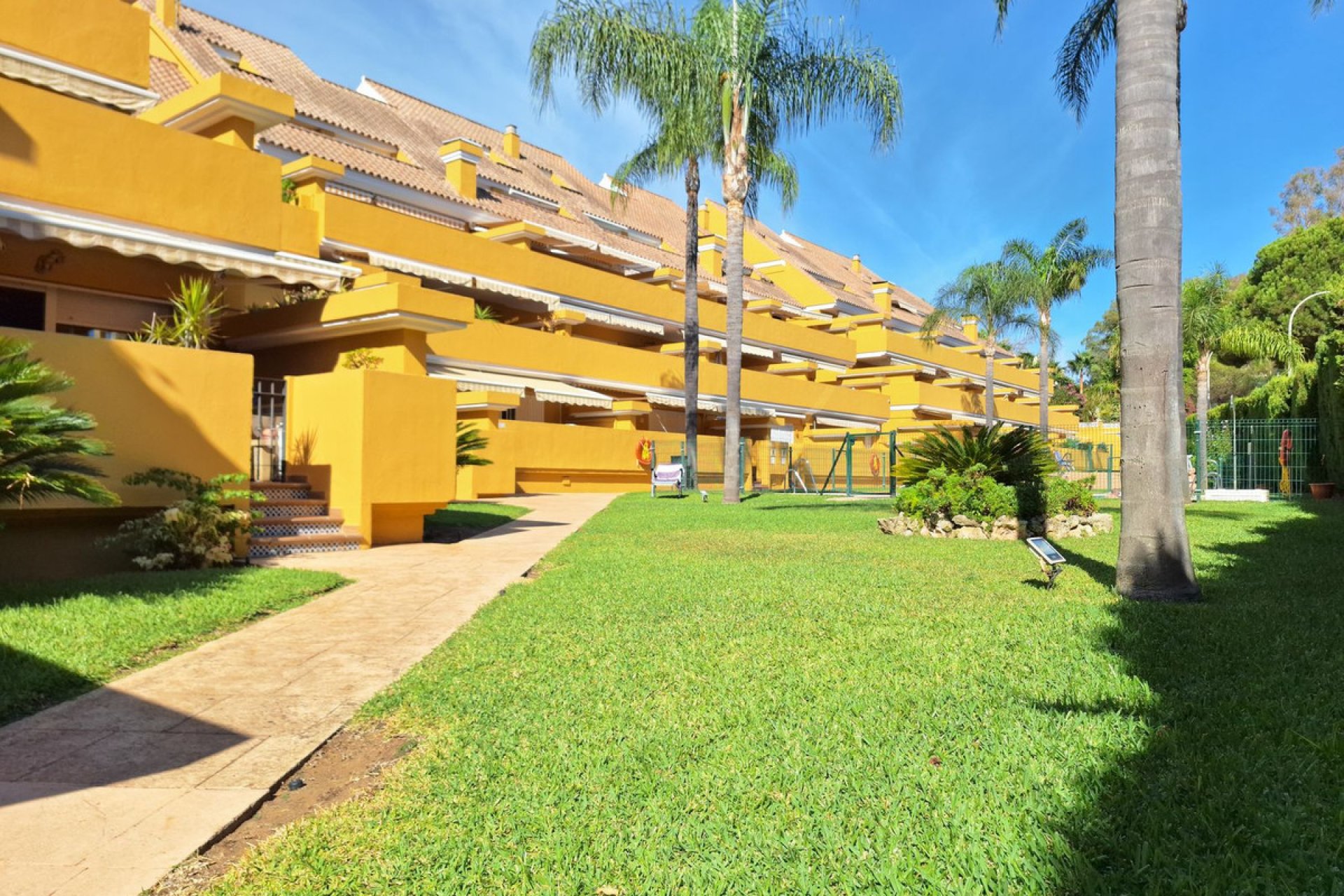 Reventa - Apartment - Penthouse - Marbella - Elviria