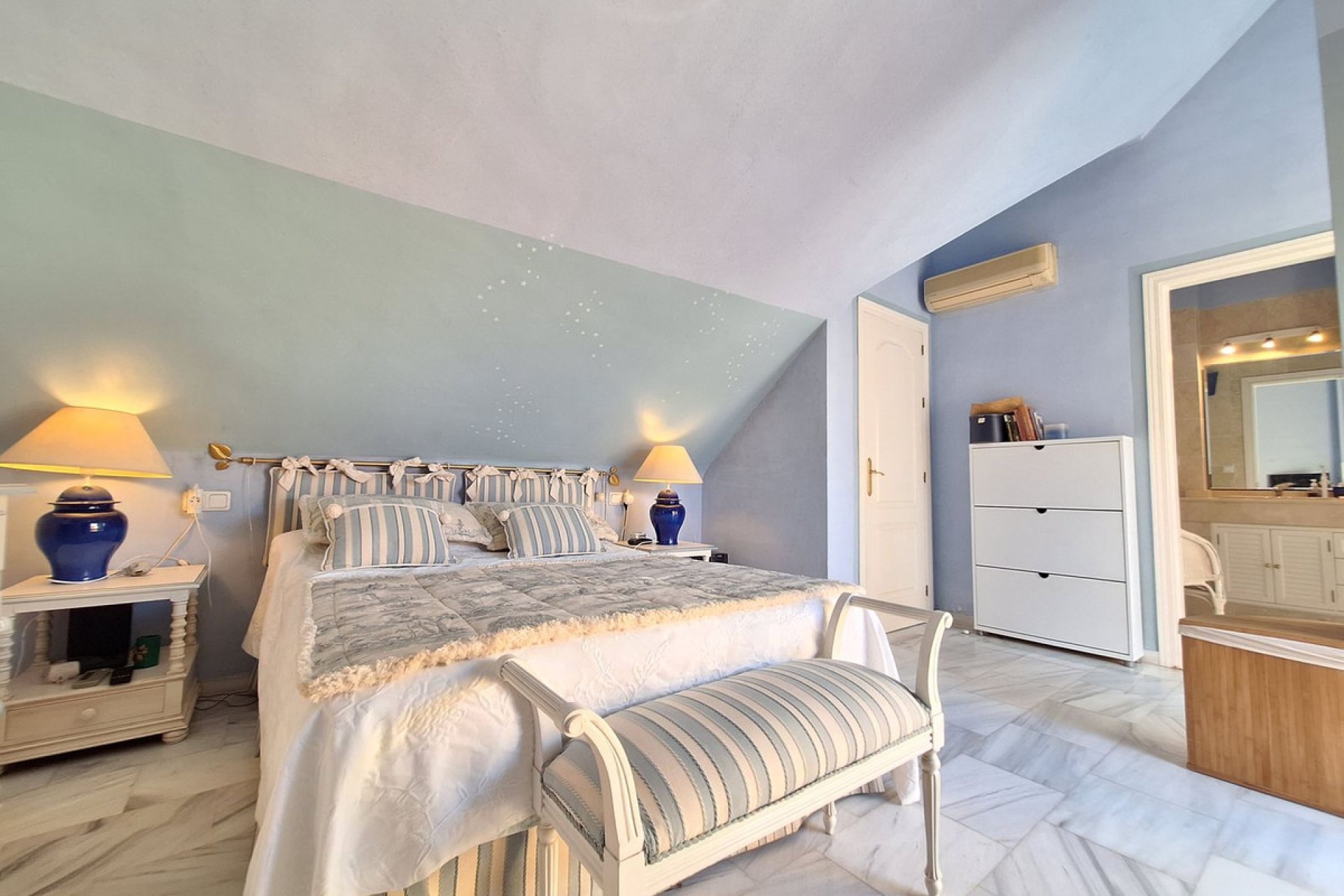 Reventa - Apartment - Penthouse - Marbella - Elviria