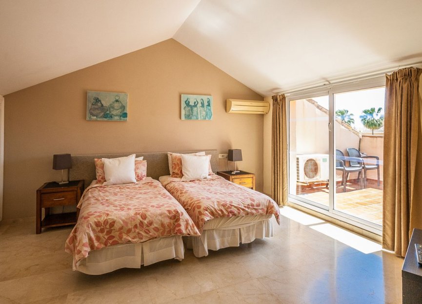 Reventa - Apartment - Penthouse - Marbella - Elviria