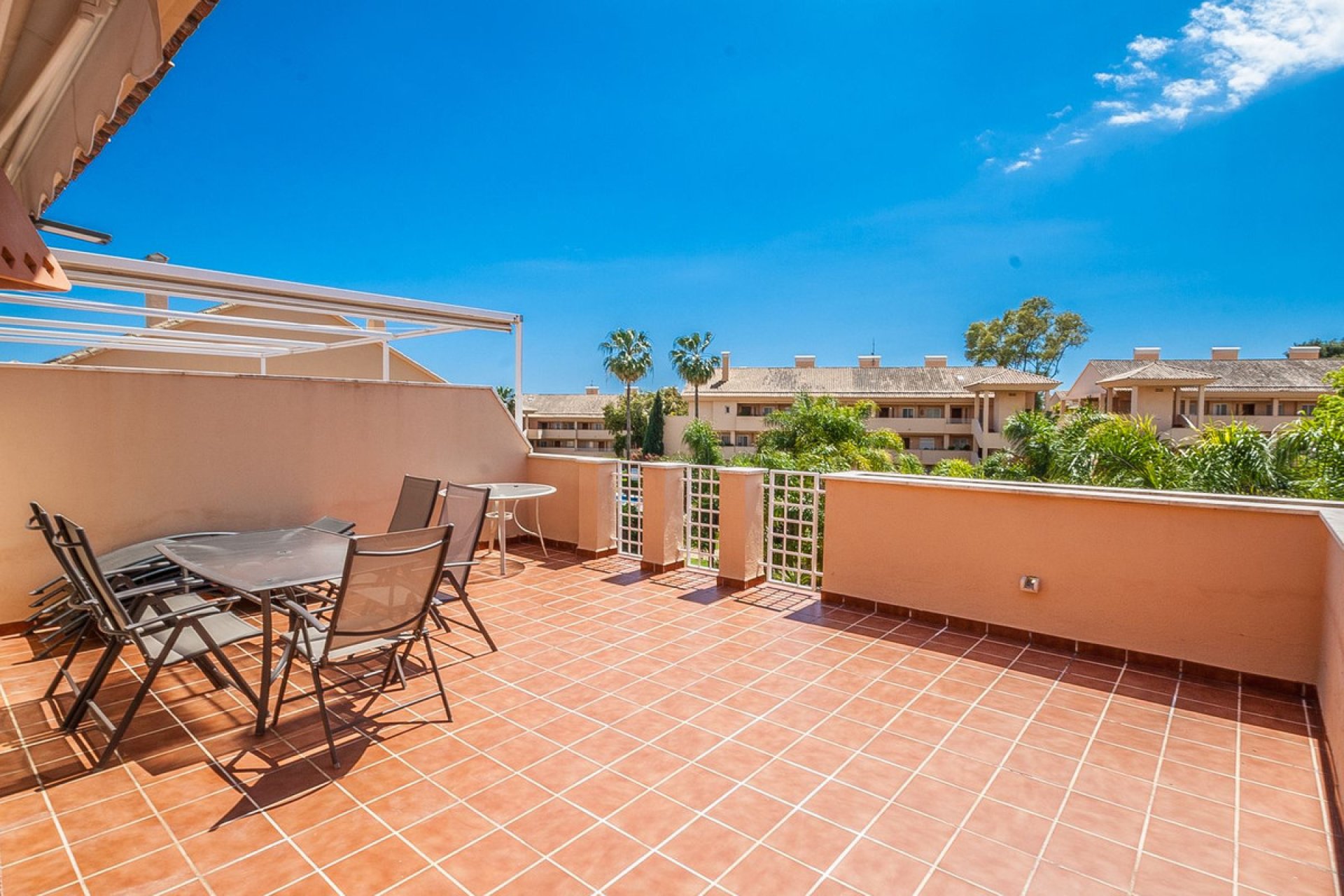 Reventa - Apartment - Penthouse - Marbella - Elviria