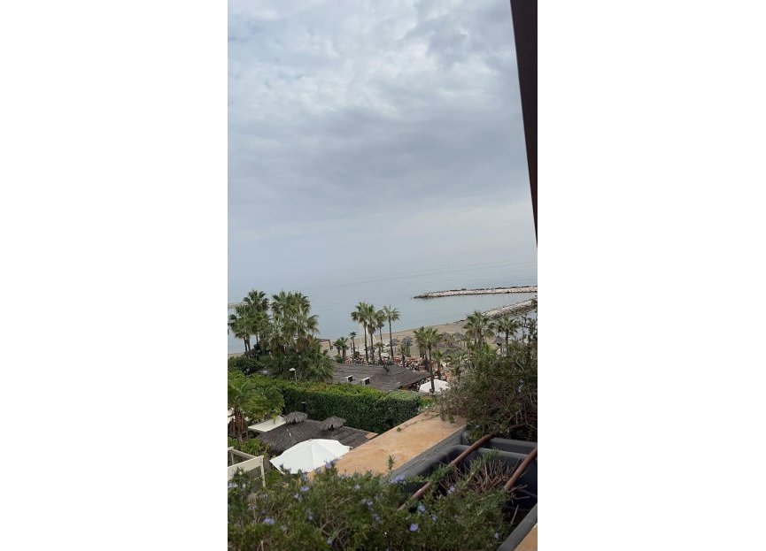 Reventa - Apartment - Penthouse - Marbella - Puerto Banús