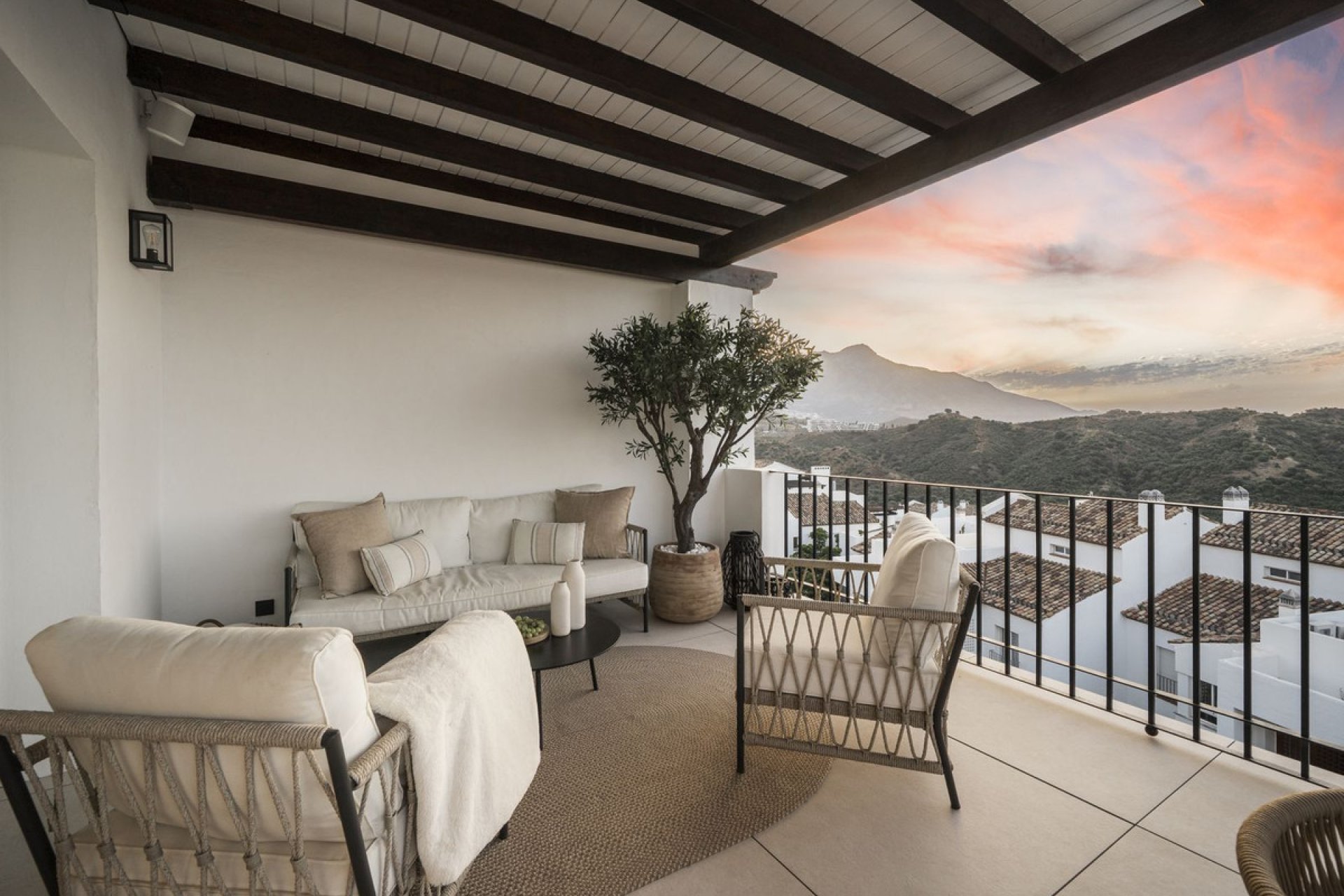 Reventa - Apartment - Top Floor Apartment - Benahavís - La Quinta