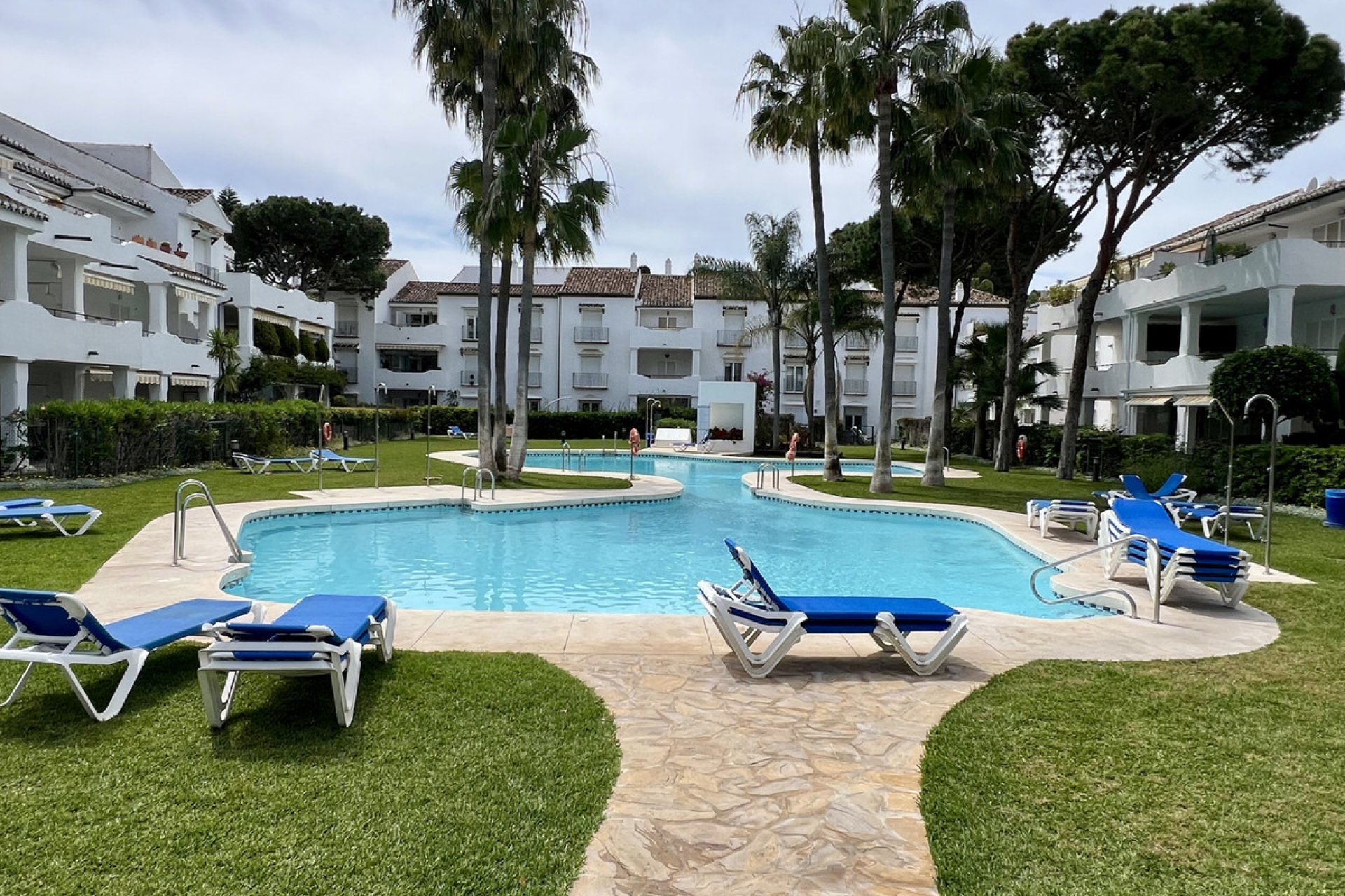 Reventa - Apartment - Top Floor Apartment - Estepona - El Presidente