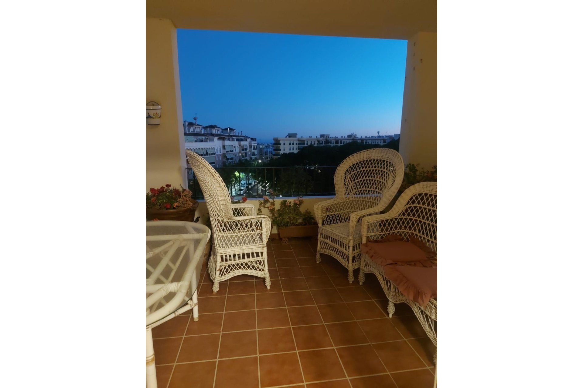 Reventa - Apartment - Top Floor Apartment - Estepona - Estepona Centro