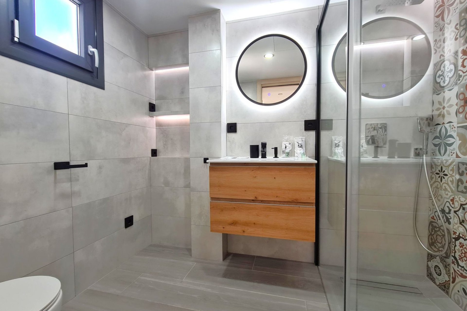 Reventa - Apartment - Top Floor Apartment - Estepona - Estepona Centro