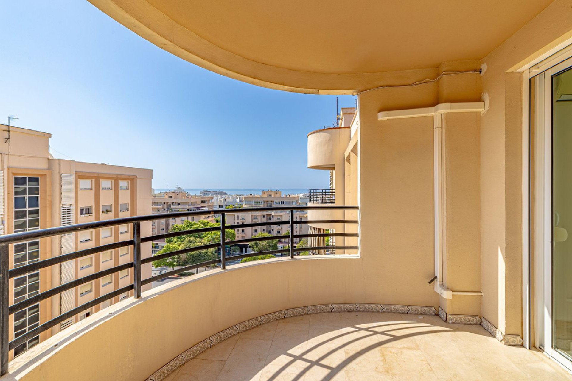 Reventa - Apartment - Top Floor Apartment - Marbella - Marbella Centro