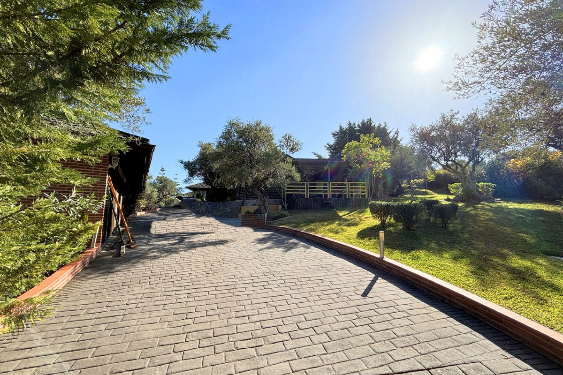 Reventa - Casa - Monda