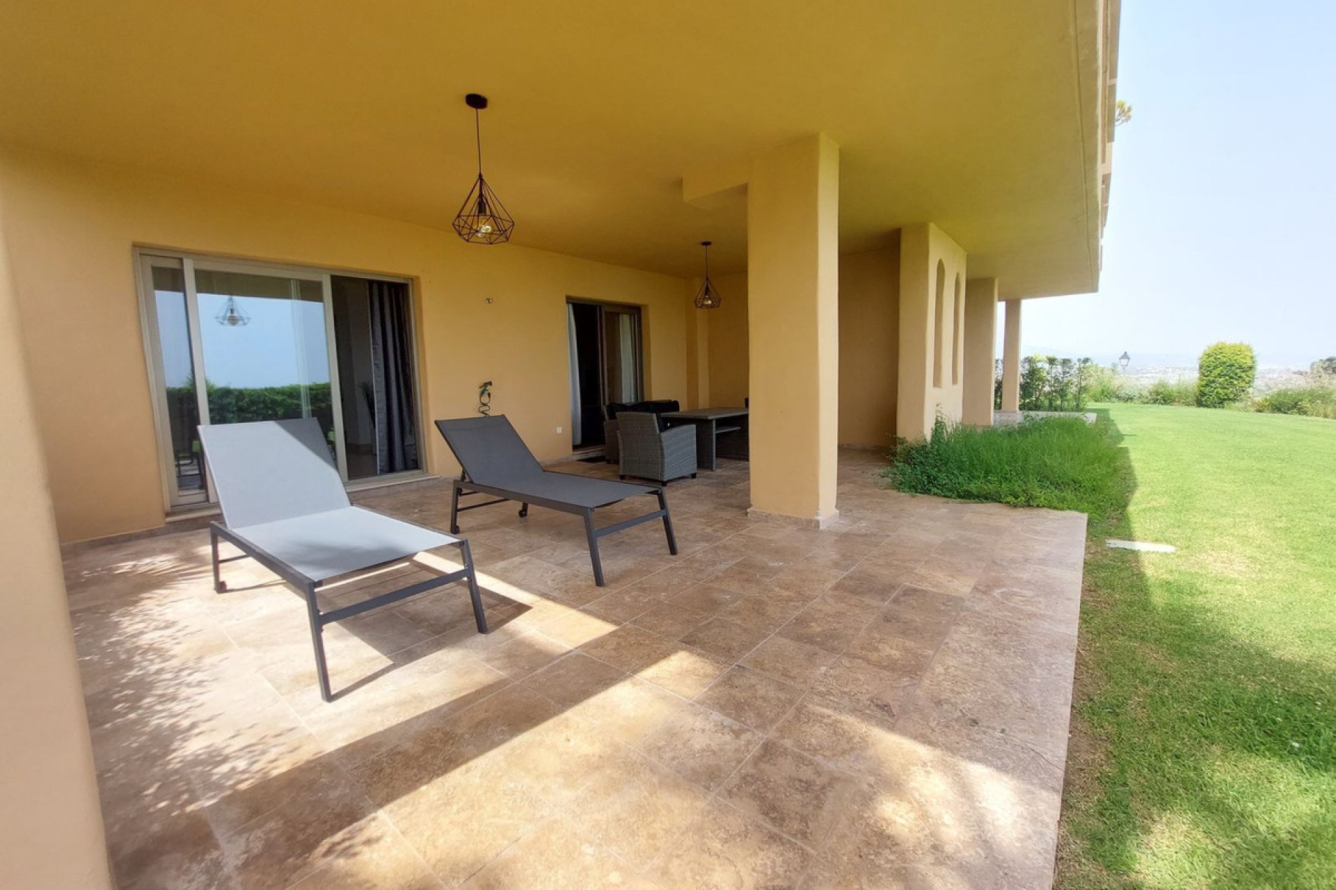 Reventa - Ground floor apartment - Benahavís - Benahavís Centro