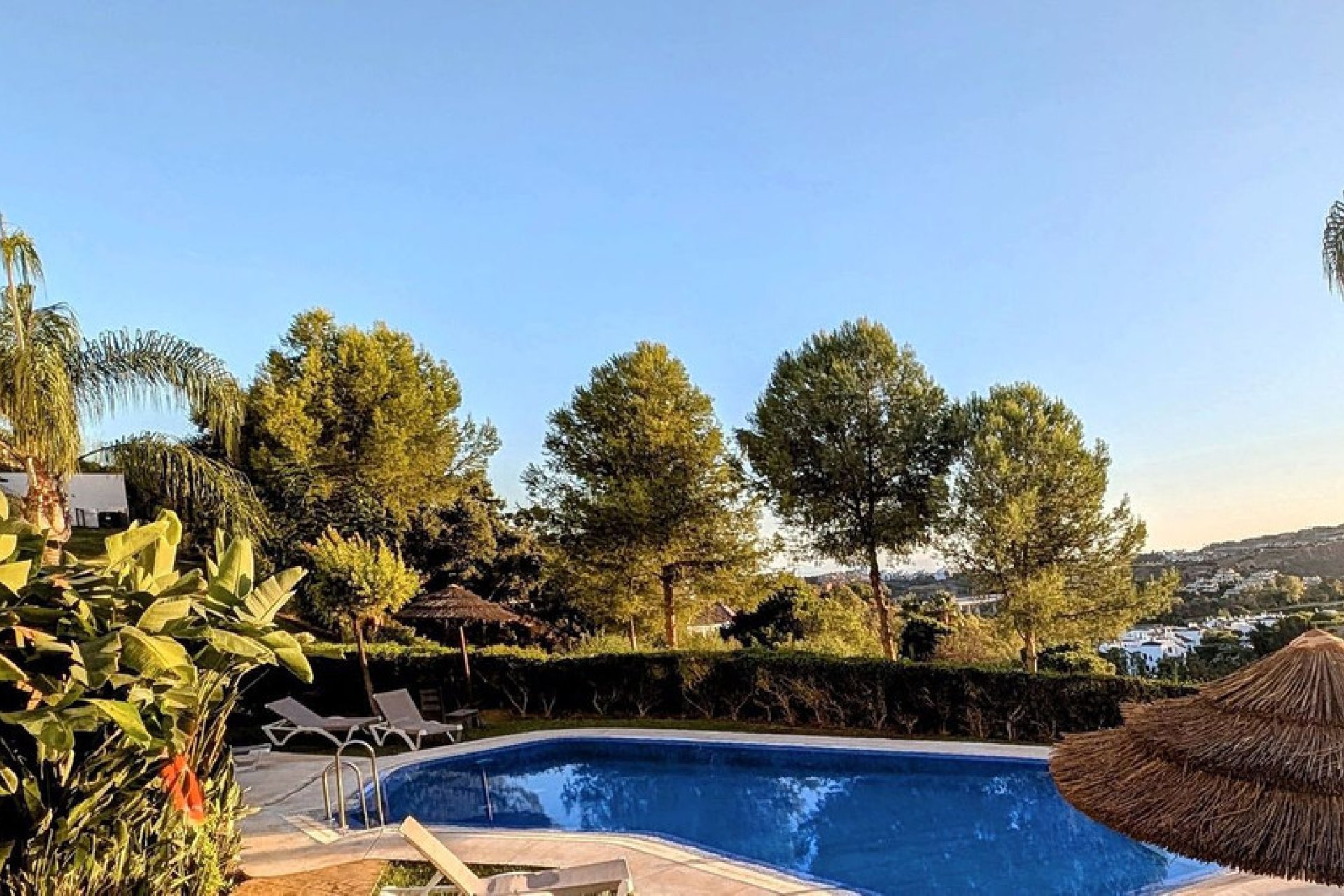 Reventa - Ground floor apartment - Benahavís - Benahavís Centro