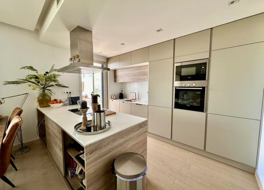 Reventa - Ground floor apartment - Benahavís - Benahavís Centro