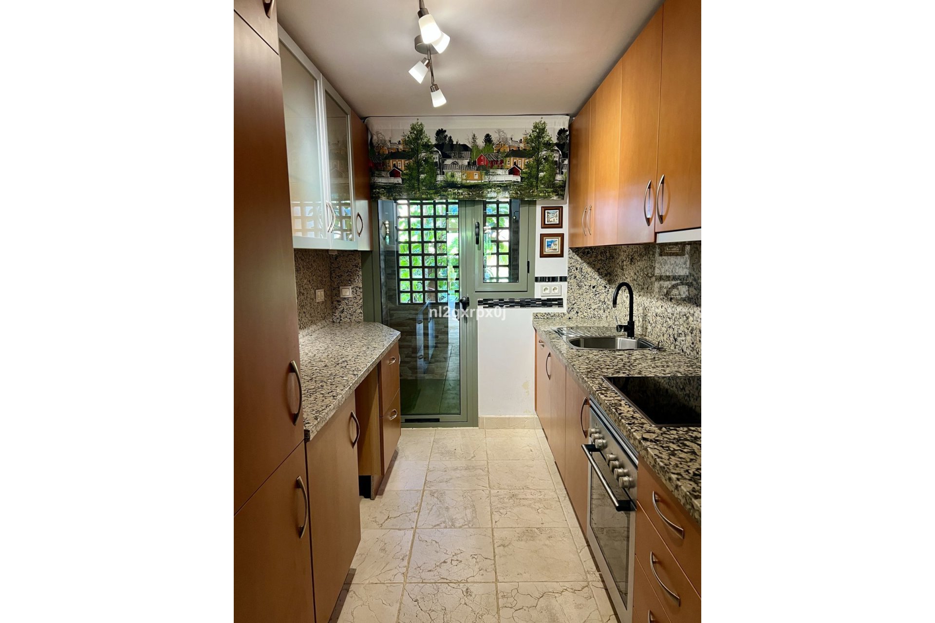 Reventa - Ground floor apartment - Benahavís - Benahavís Centro