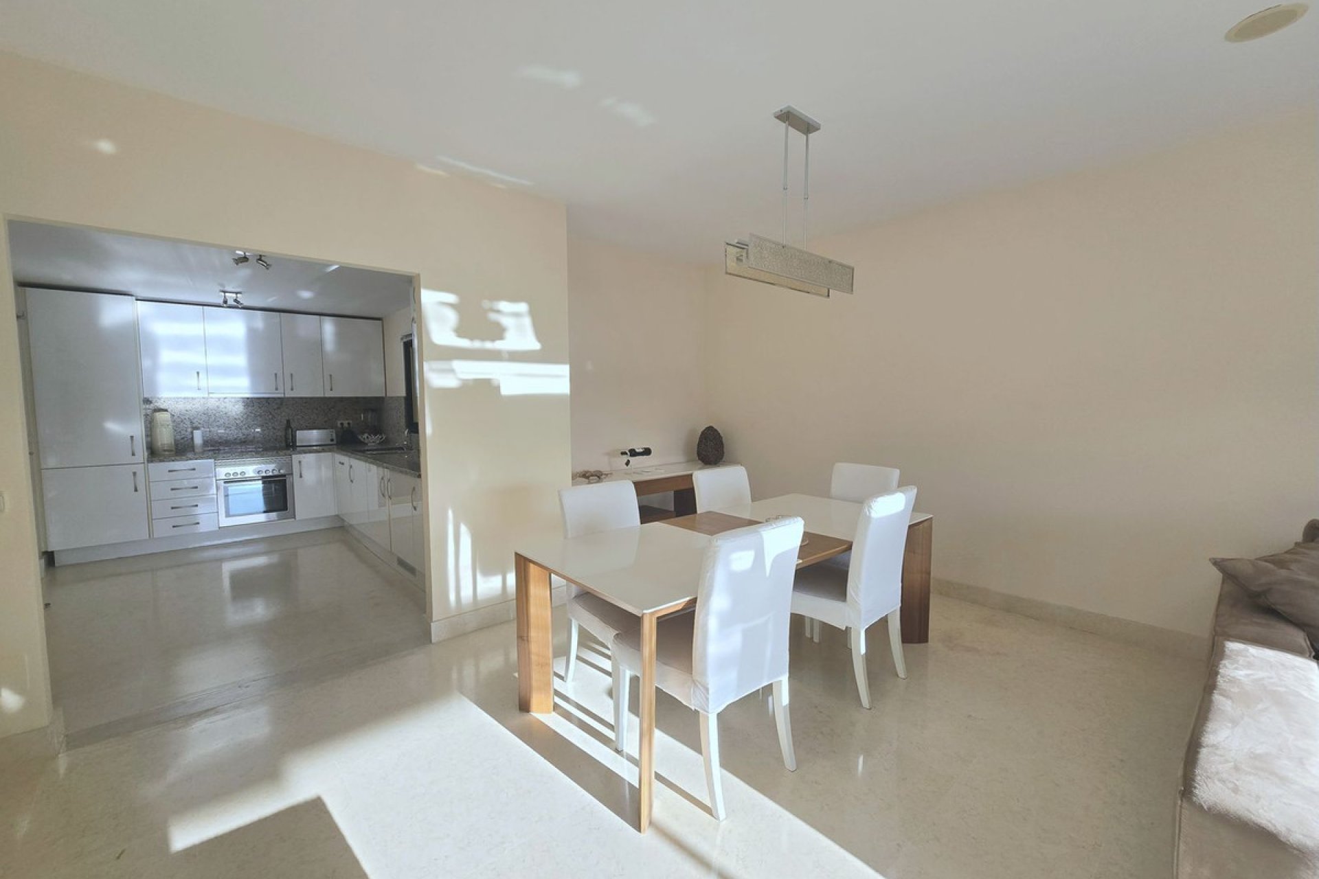 Reventa - Ground floor apartment - Benahavís - Benahavís Centro