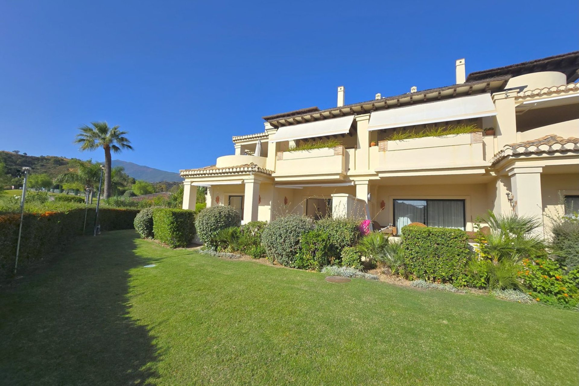 Reventa - Ground floor apartment - Benahavís - Benahavís Centro