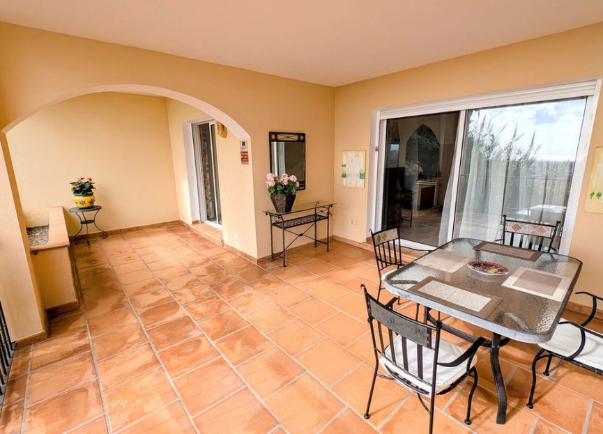 Reventa - Ground floor apartment - Benahavís - Benahavís Centro