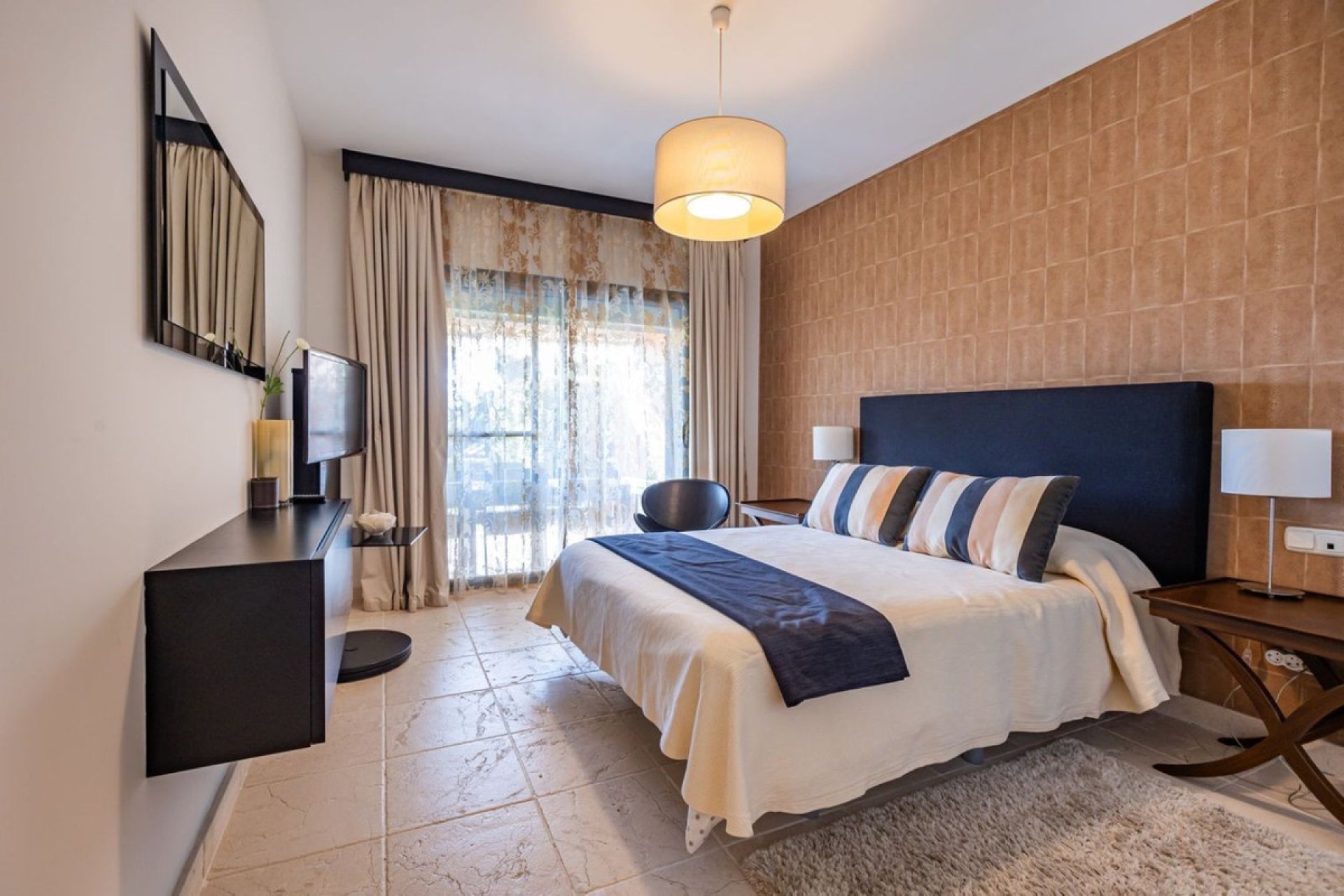 Reventa - Ground floor apartment - Benahavís - Benahavís Centro