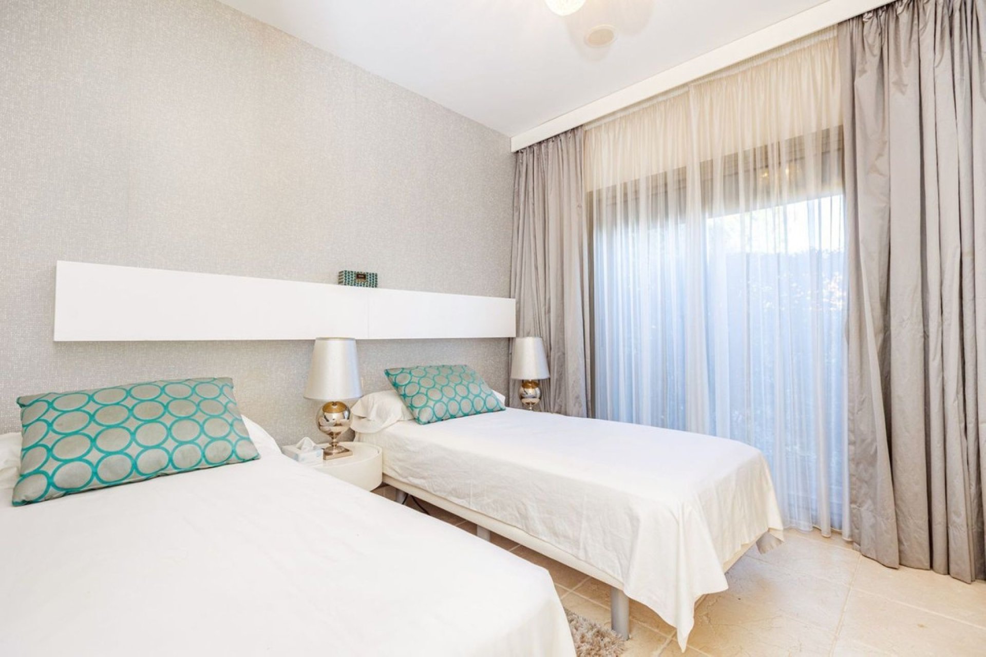 Reventa - Ground floor apartment - Benahavís - Benahavís Centro