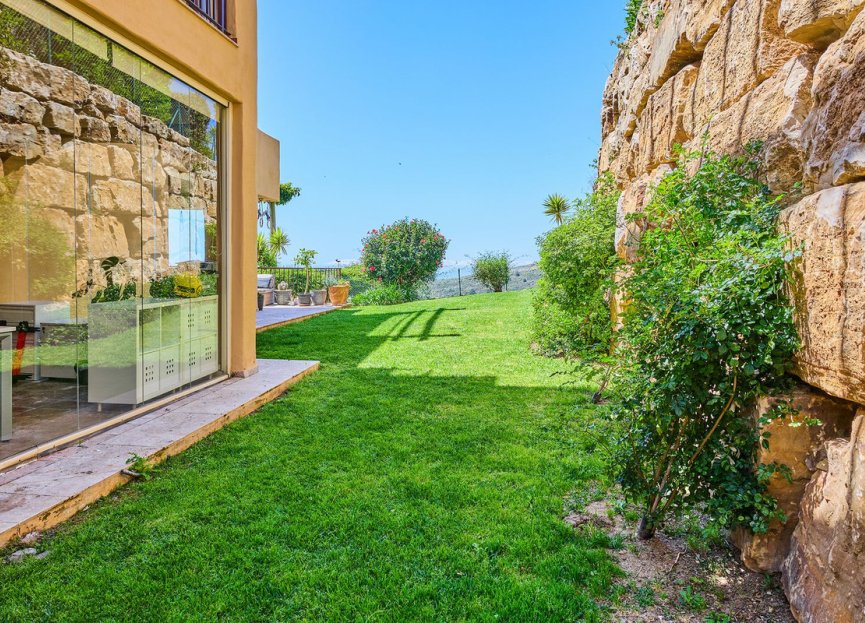 Reventa - Ground floor apartment - Benahavís - Benahavís Centro