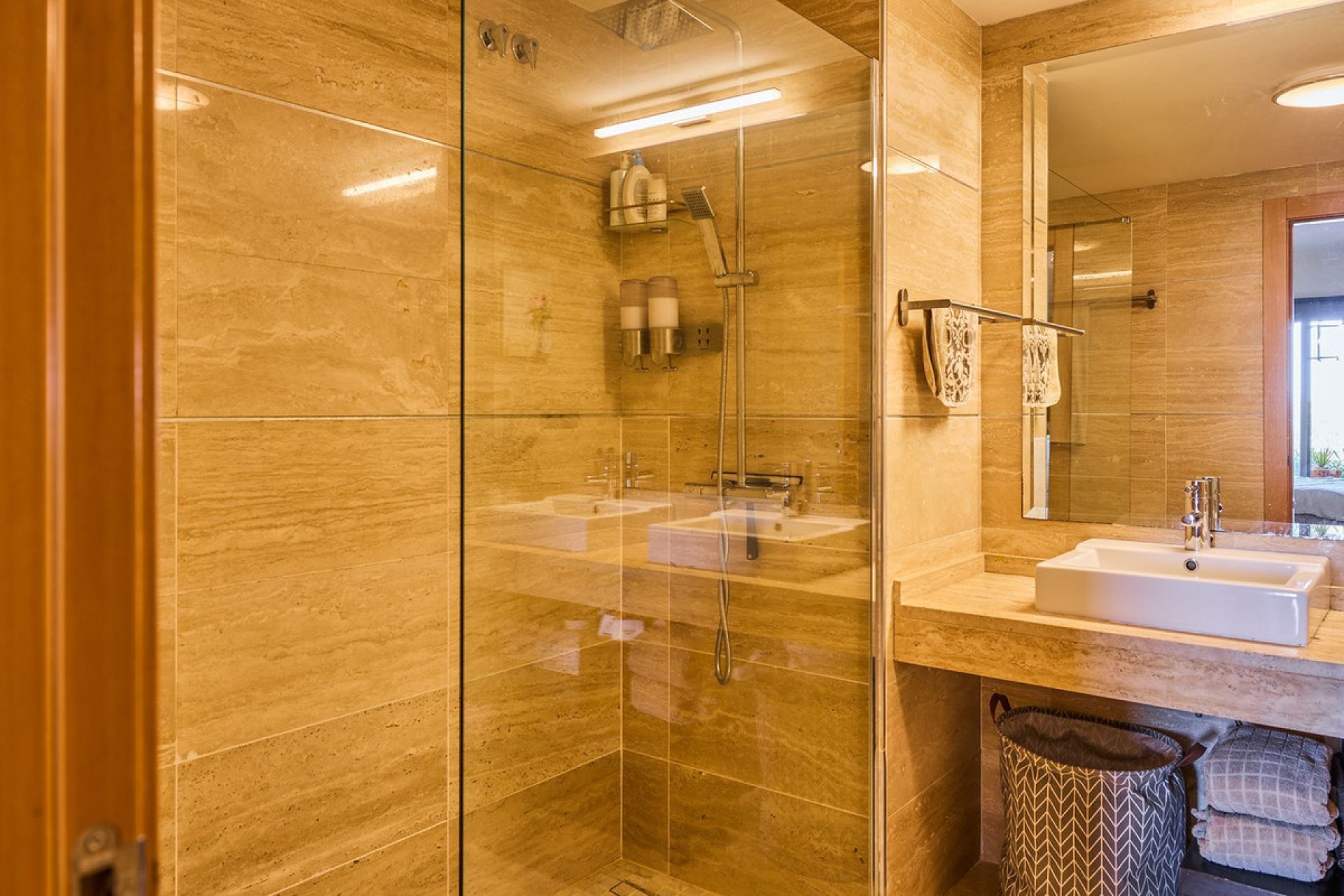 Reventa - Ground floor apartment - Benahavís - Benahavís Centro