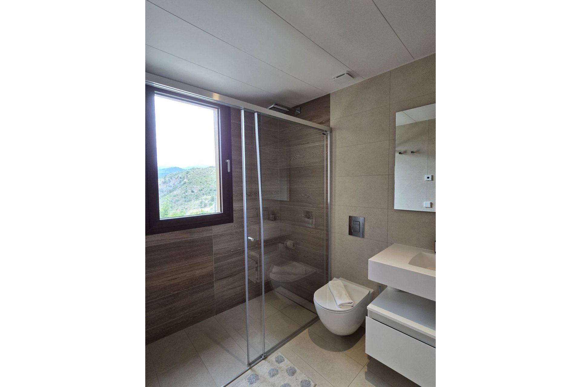 Reventa - Ground floor apartment - Benahavís - Benahavís Centro