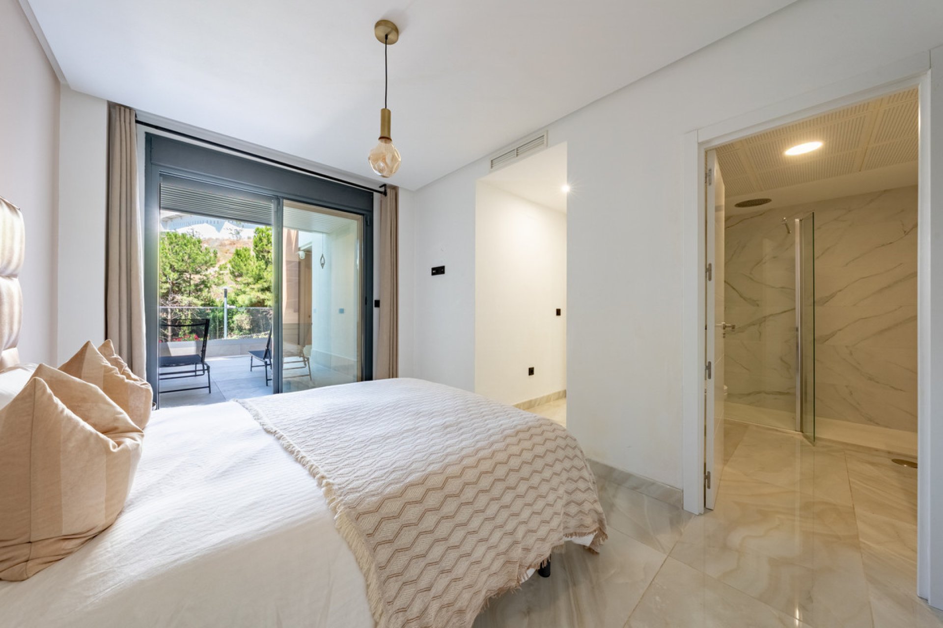 Reventa - Ground floor apartment - Benahavís - Benahavís Centro