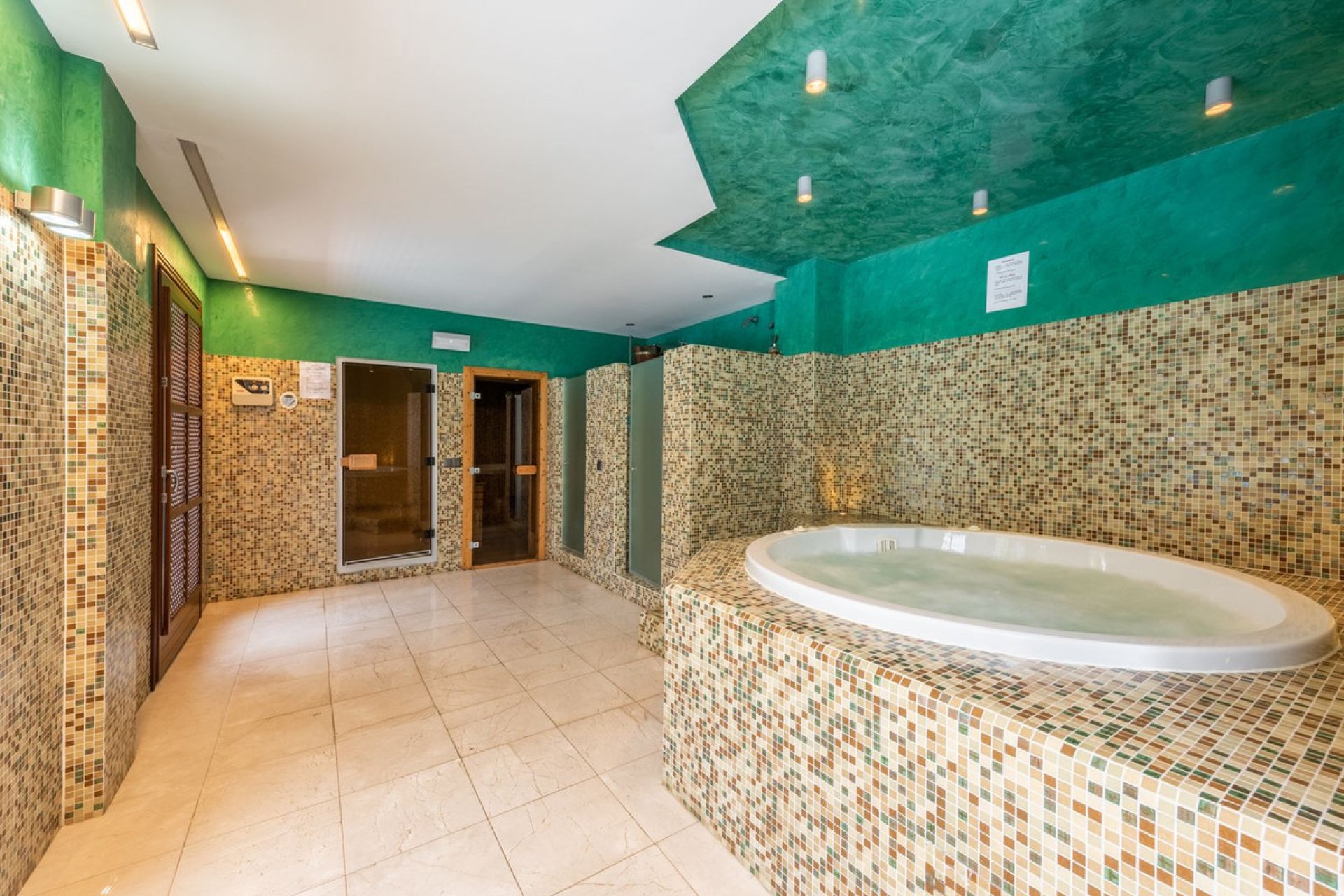 Reventa - Ground floor apartment - Estepona - Estepona Centro