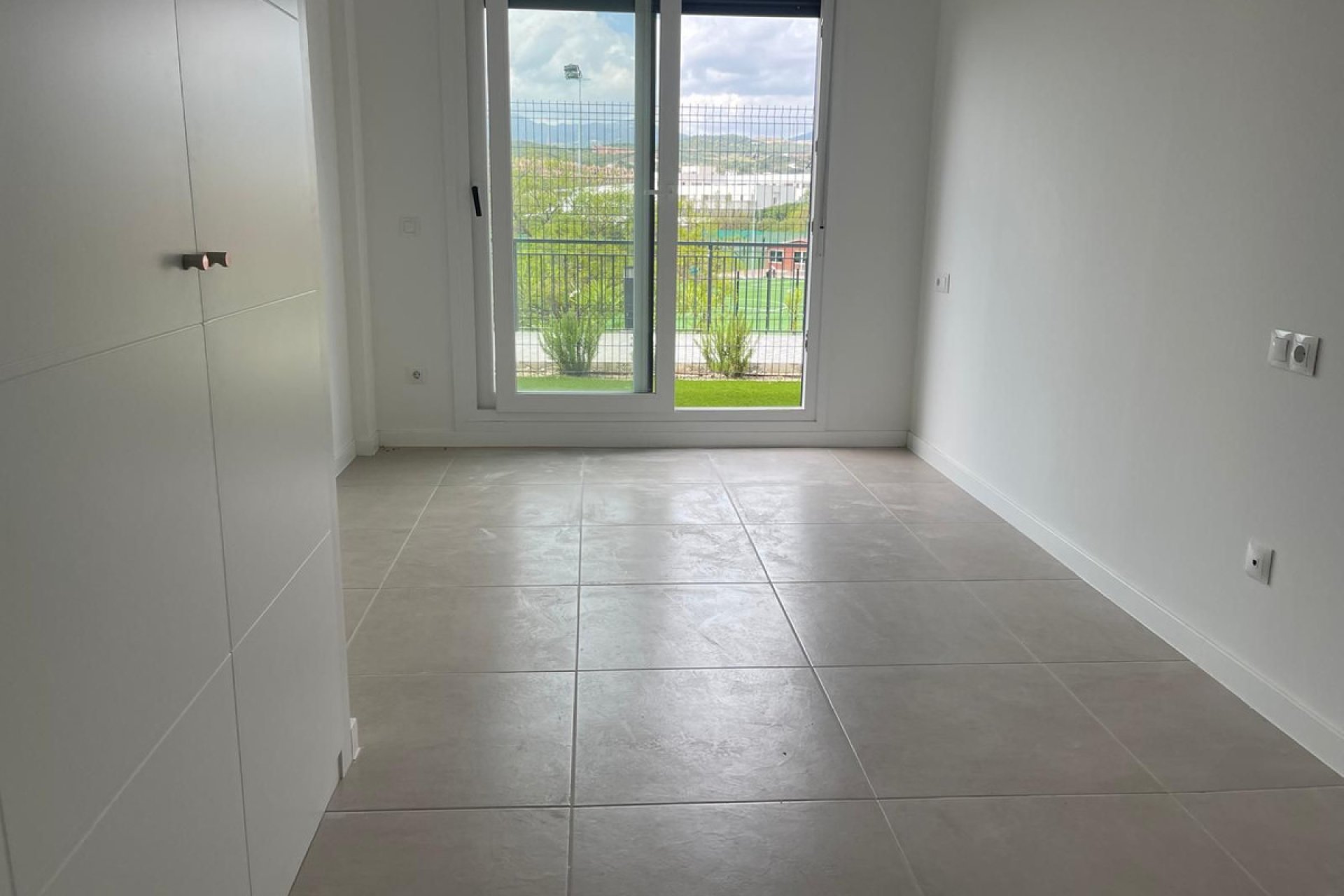 Reventa - Ground floor apartment - Estepona - Estepona Centro