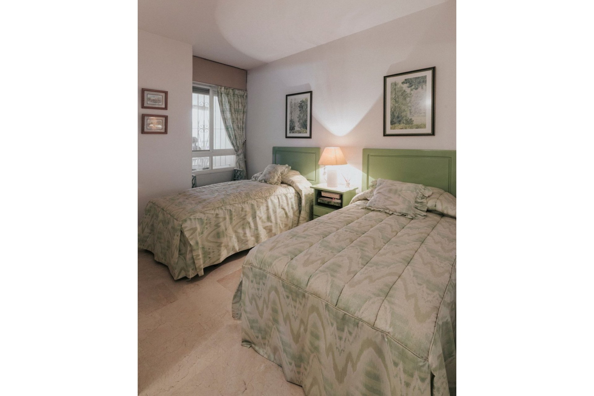 Reventa - Ground floor apartment - Estepona - Estepona Centro