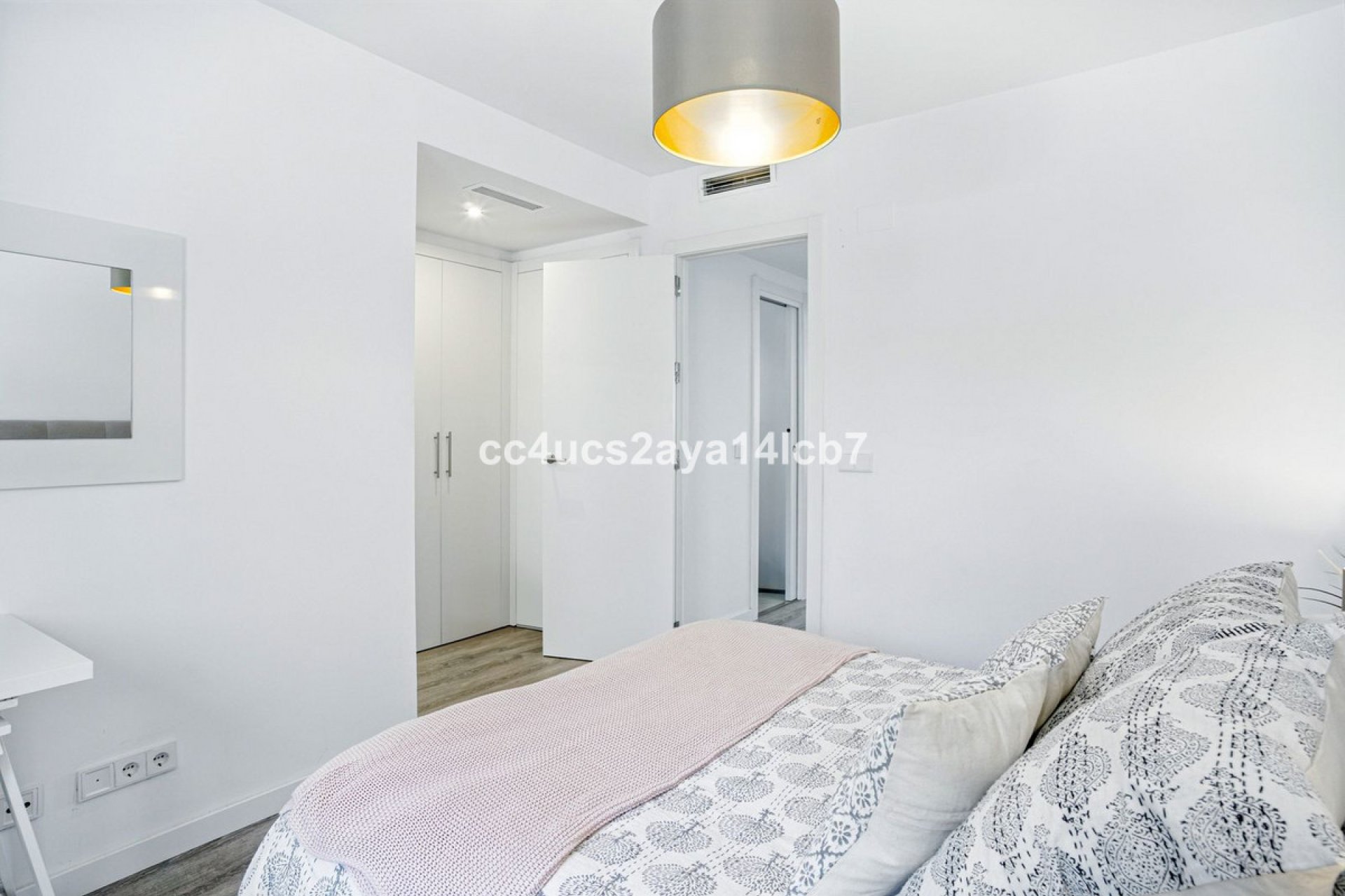 Reventa - Ground floor apartment - Estepona - Estepona Centro