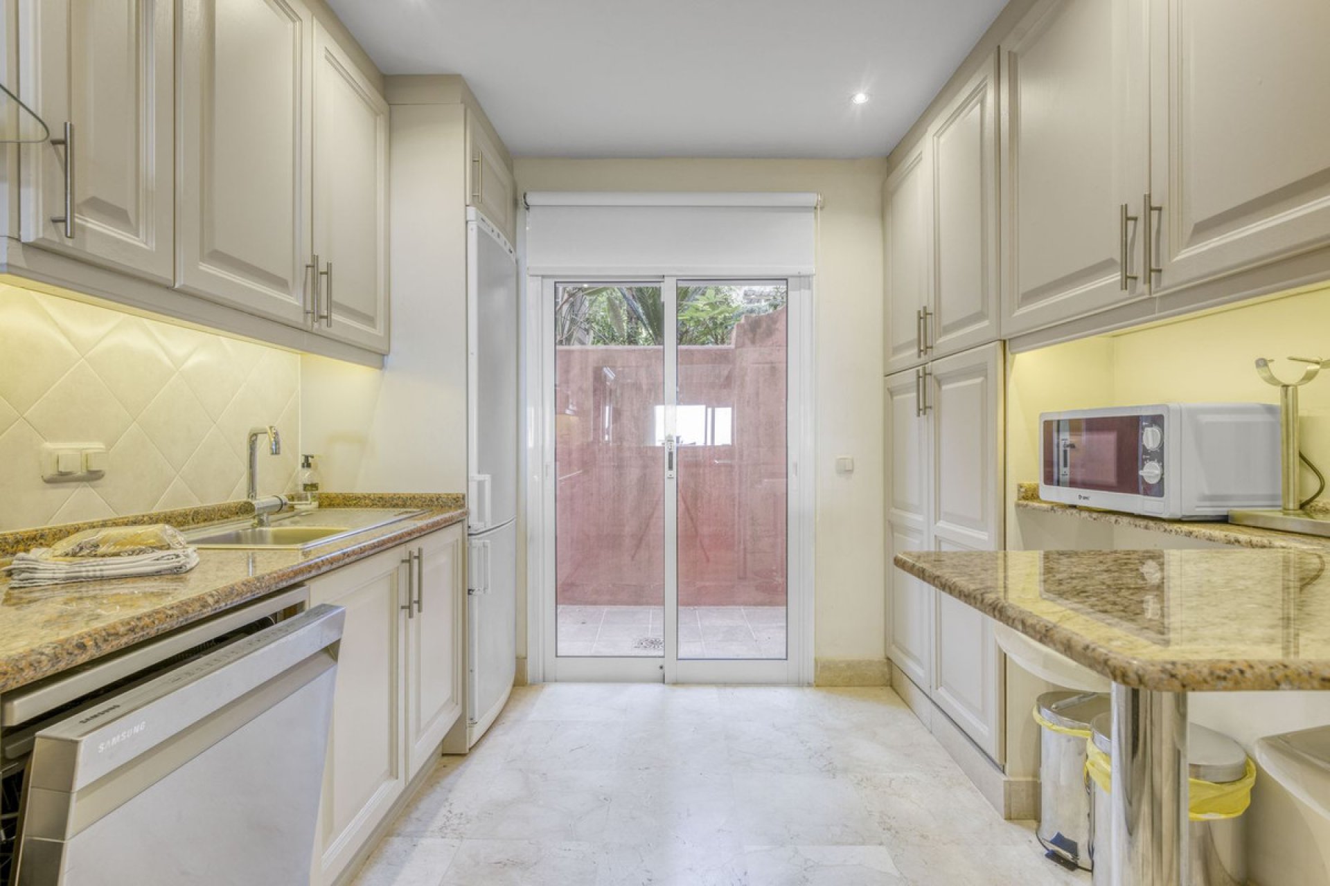 Reventa - Ground floor apartment - Marbella - La Mairena