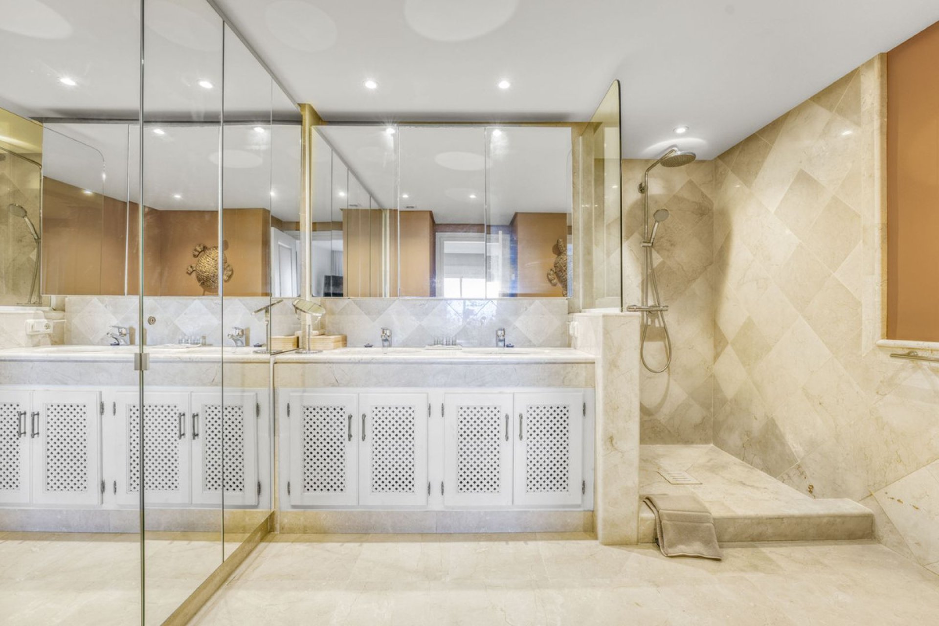 Reventa - Ground floor apartment - Marbella - La Mairena