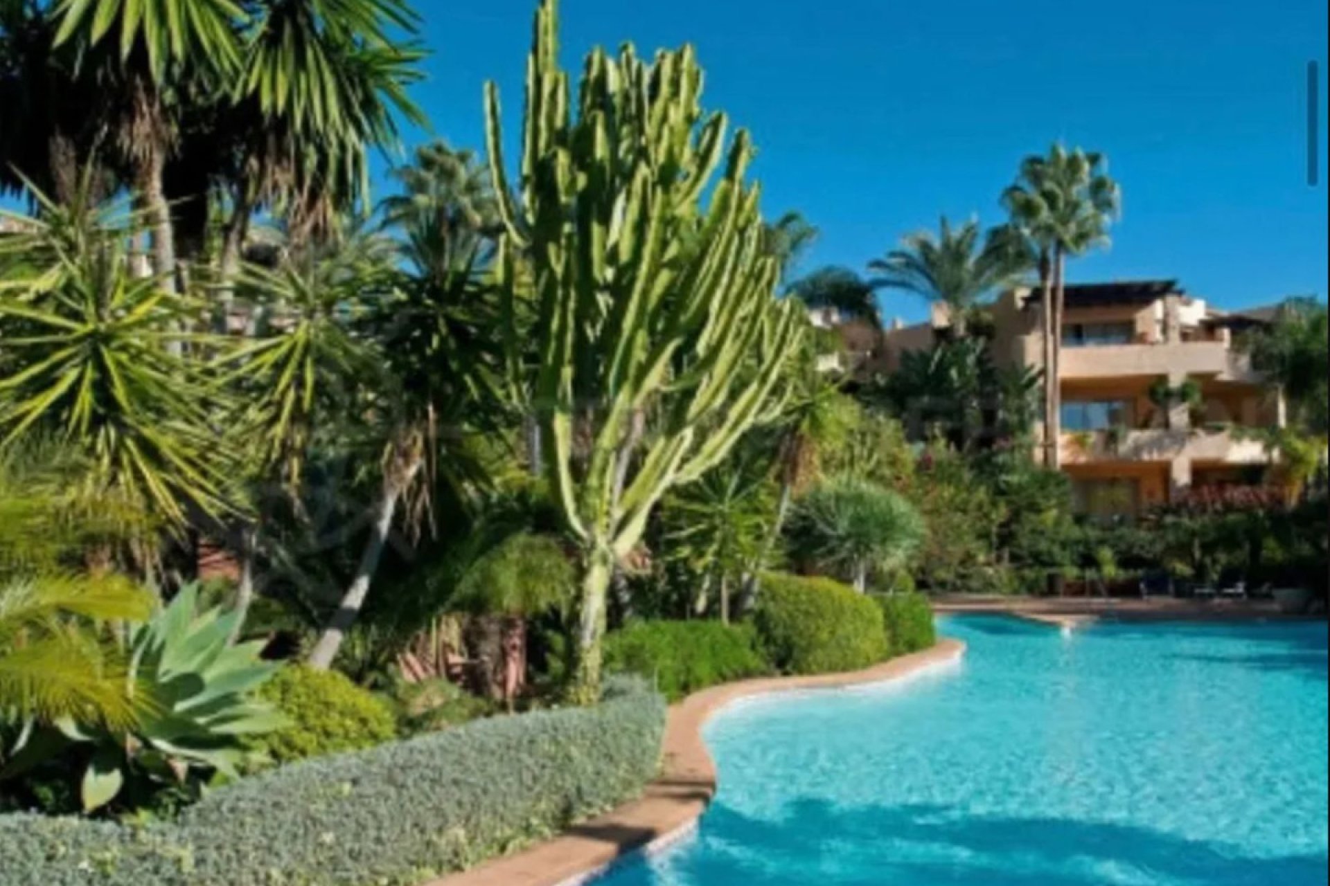 Reventa - Ground floor apartment - Marbella - Marbella Centro