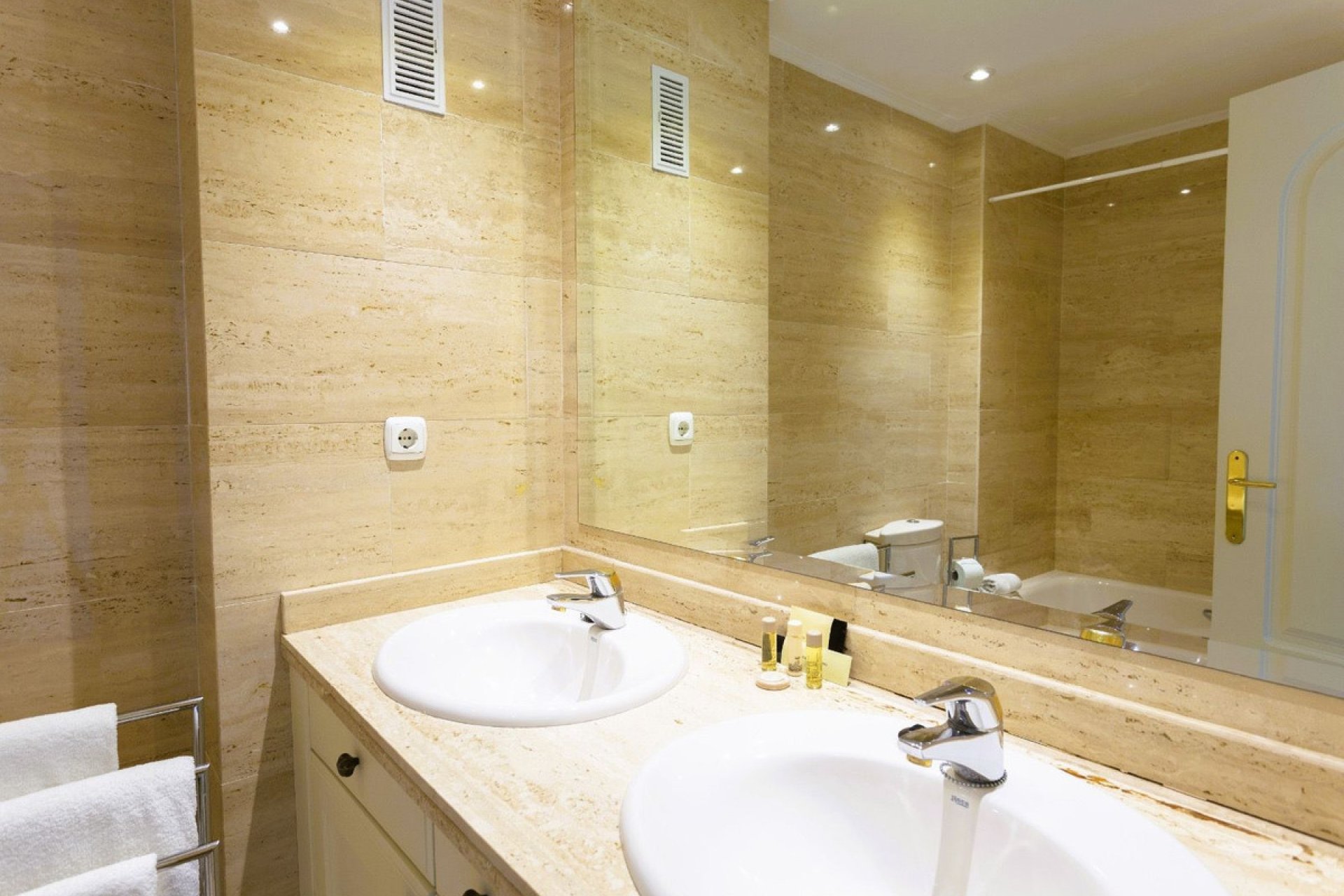 Reventa - Ground floor apartment - Marbella - Marbella Centro