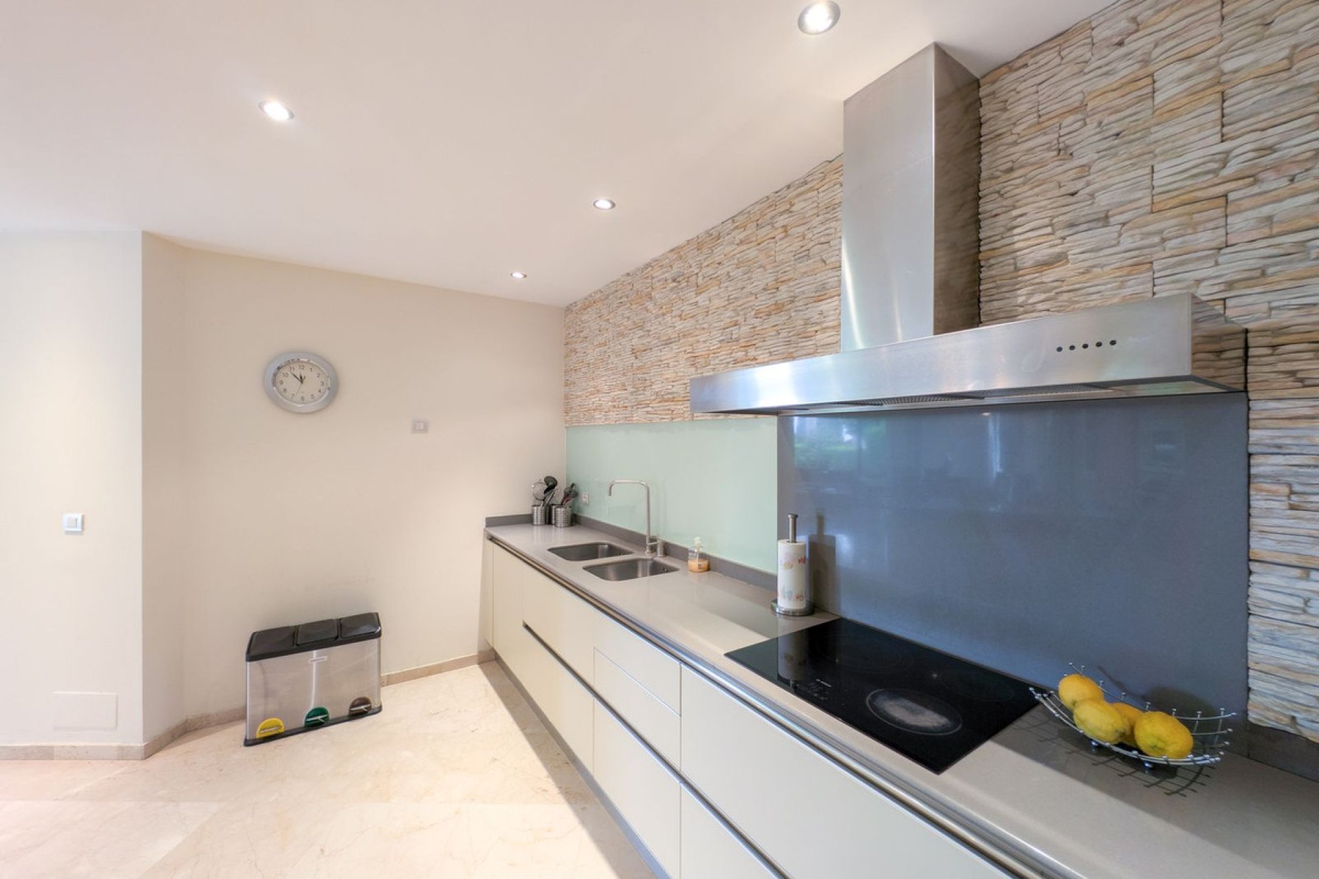 Reventa - Ground floor apartment - Marbella - Marbella Centro