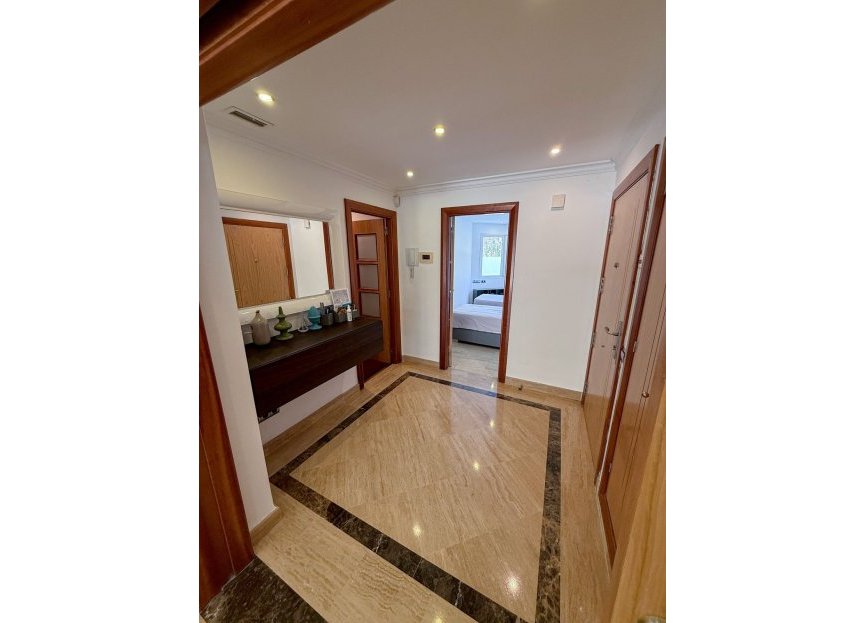 Reventa - Ground floor apartment - Marbella - Marbella Centro