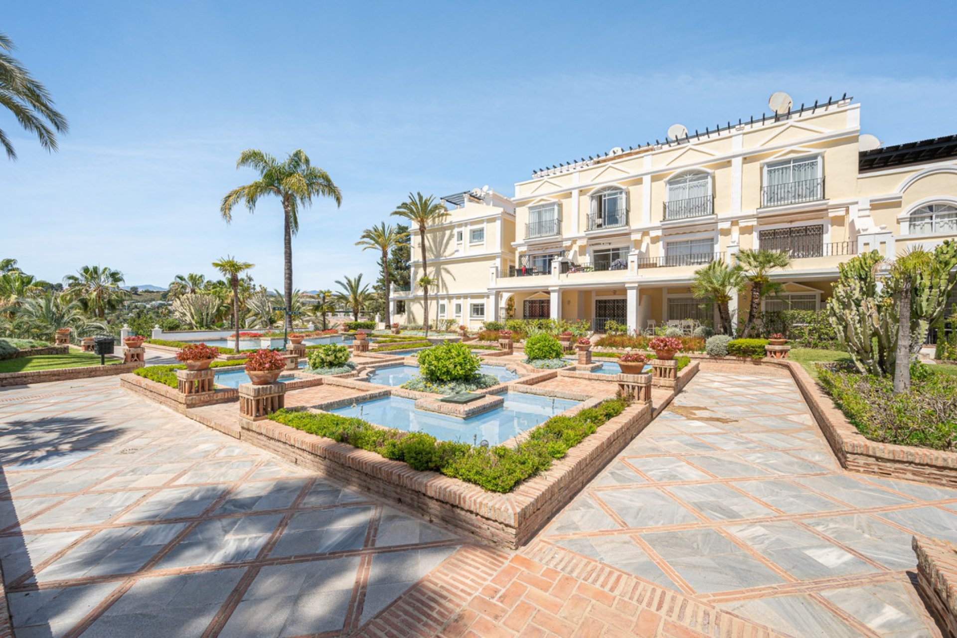 Reventa - Ground floor apartment - Marbella - Nueva Andalucia