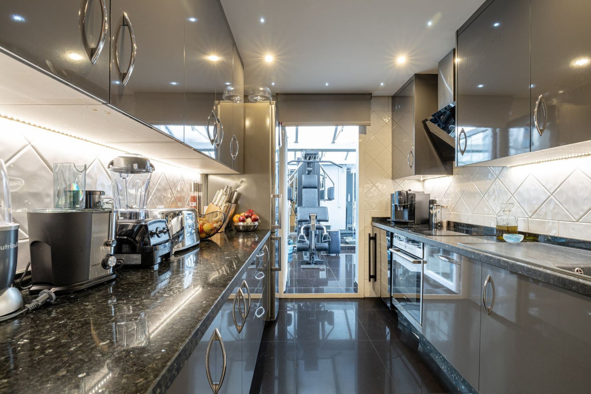 Reventa - Ground floor apartment - Marbella - Nueva Andalucia