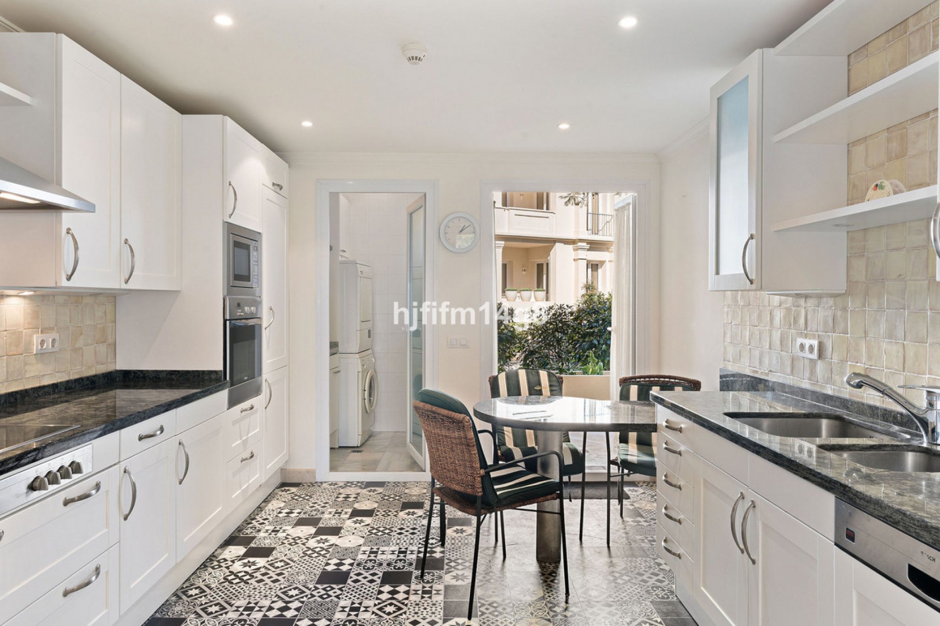 Reventa - Ground floor apartment - Marbella - Nueva Andalucia