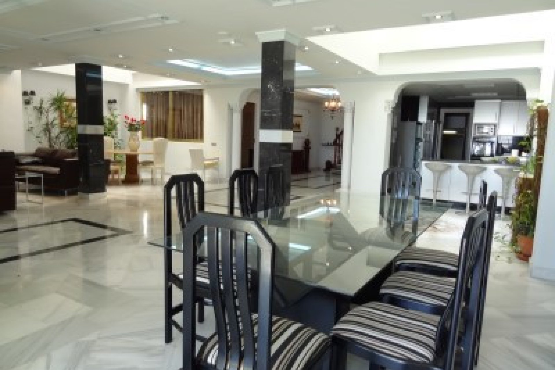 Reventa - Ground floor apartment - Marbella - Puerto Banús