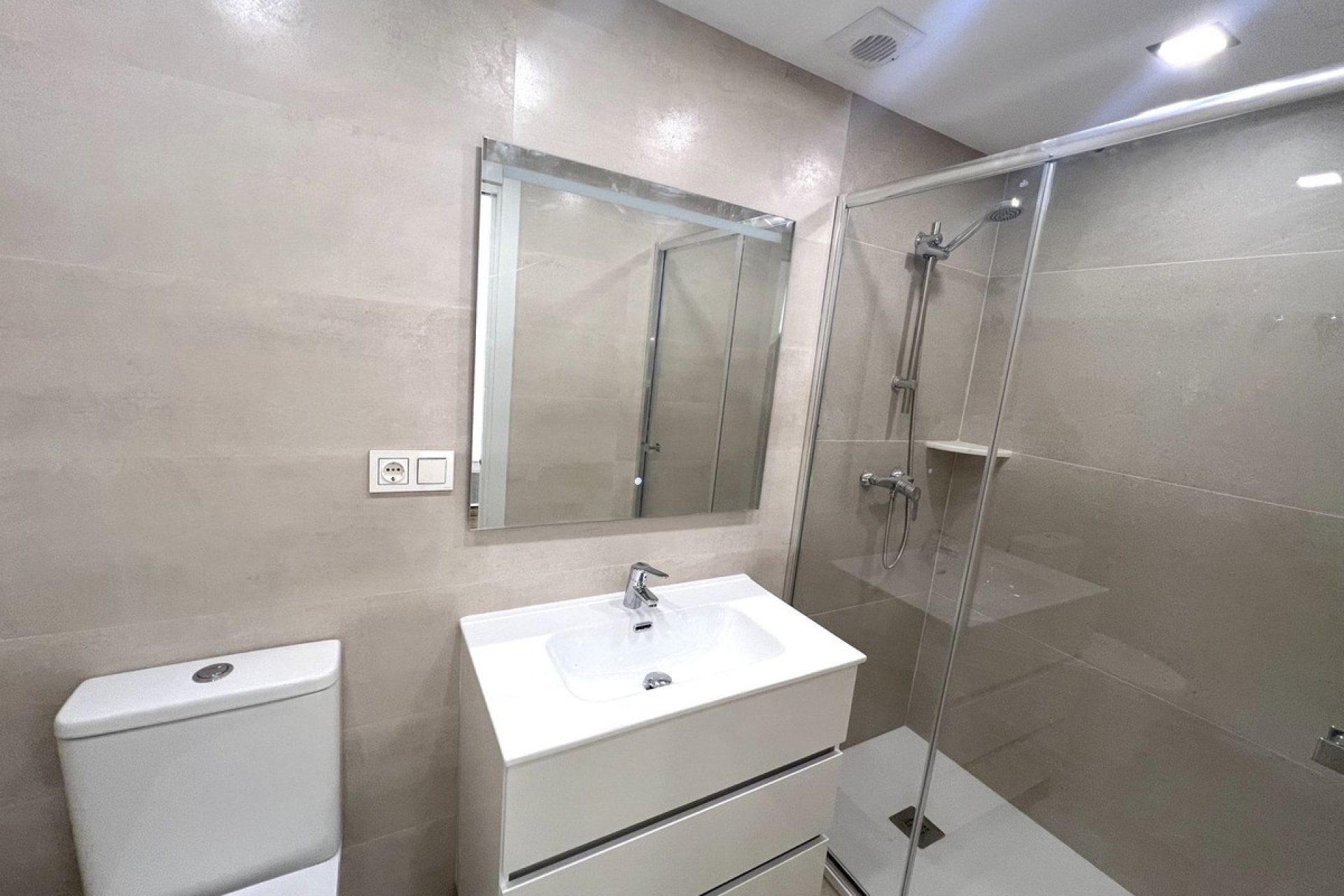 Reventa - Ground floor apartment - Marbella - Puerto Banús