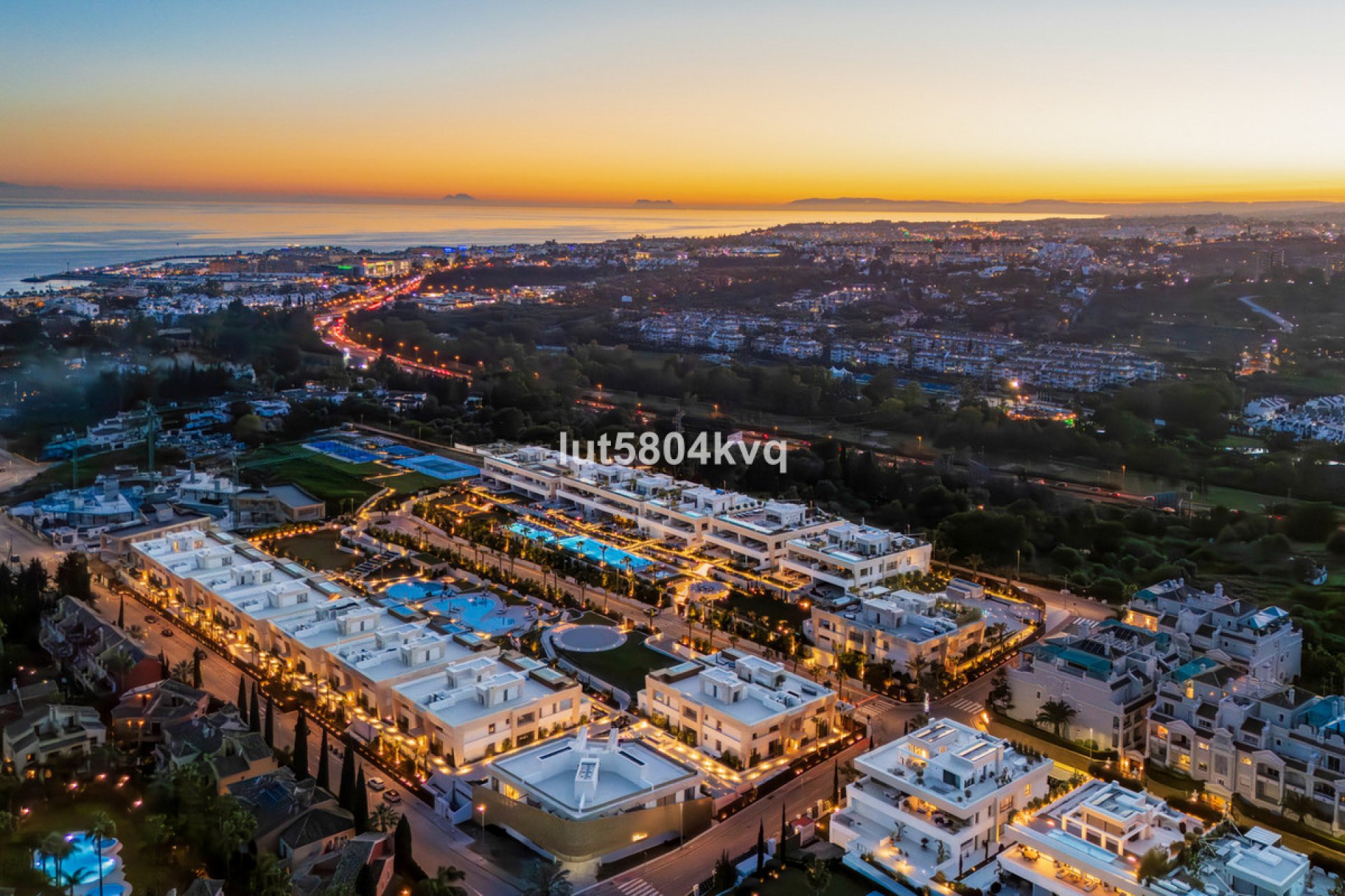 Reventa - Ground floor apartment - Marbella - The Golden Mile